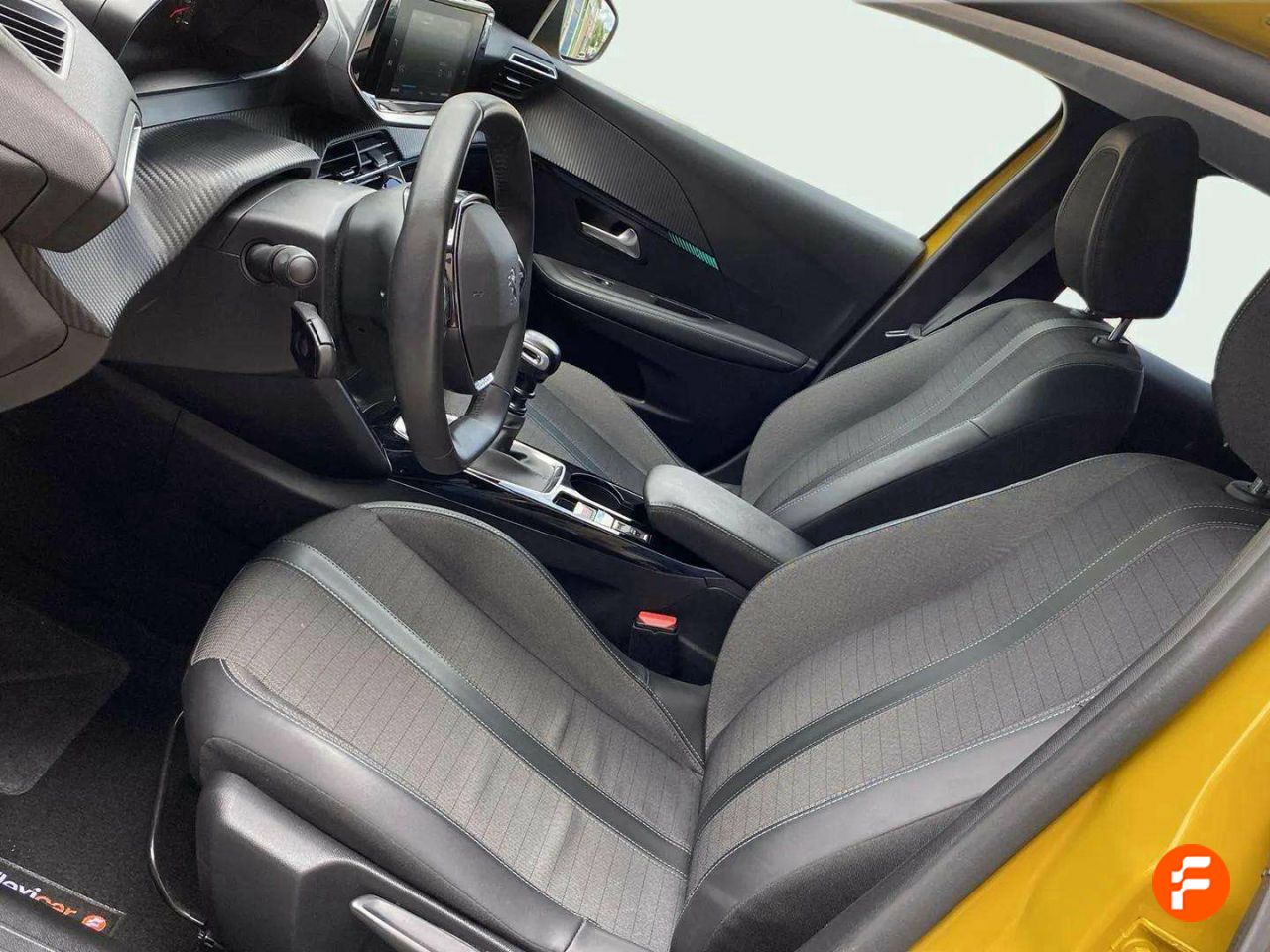 Foto Peugeot 208 16