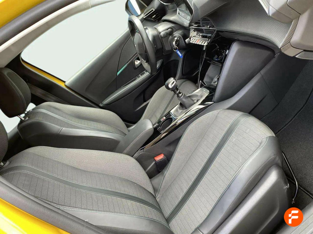 Foto Peugeot 208 18