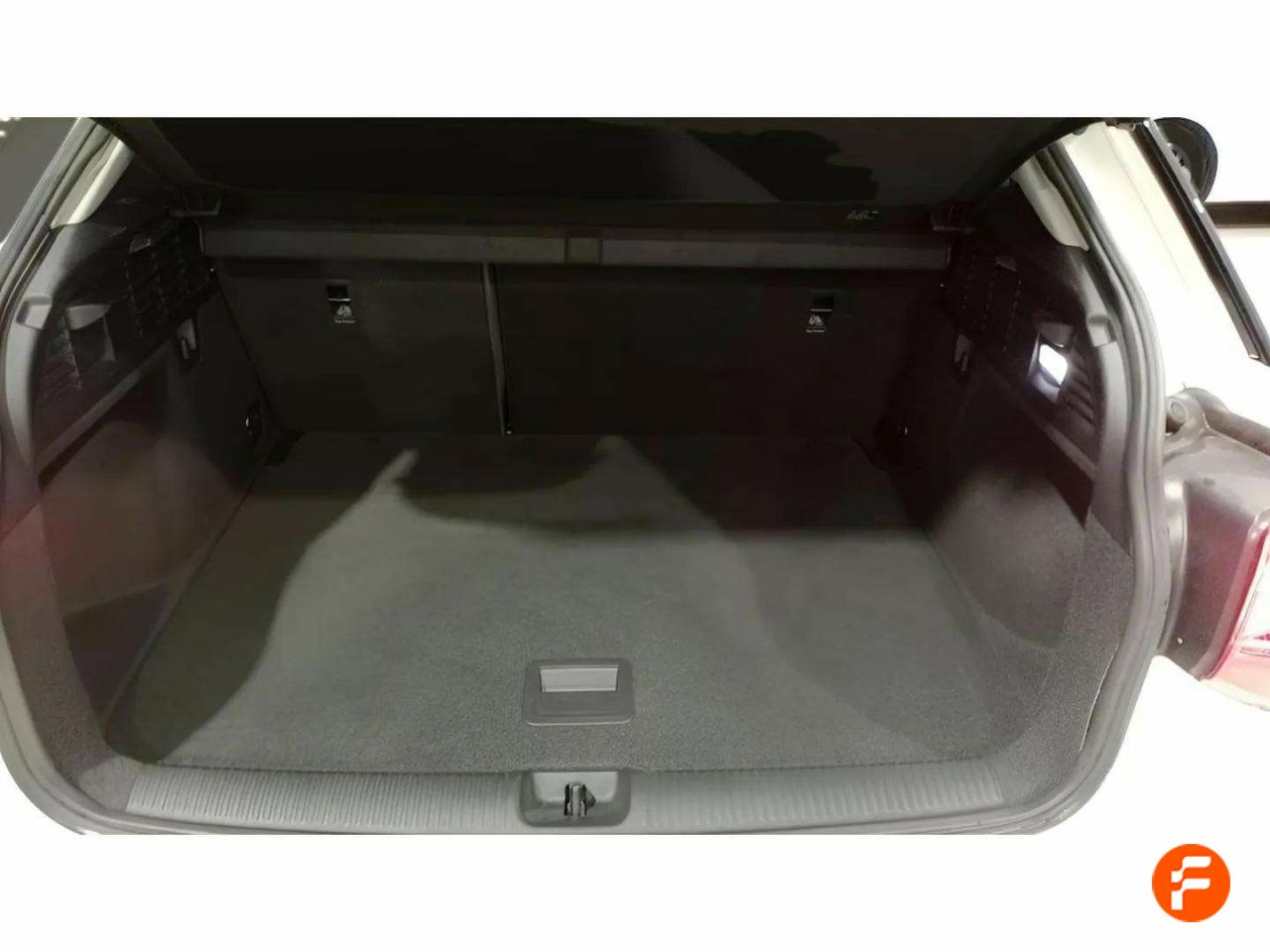 Foto Audi Q2 10