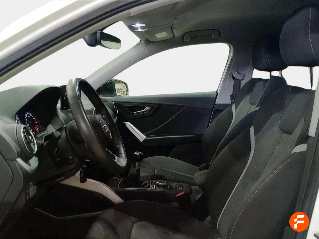 Foto Audi Q2 11