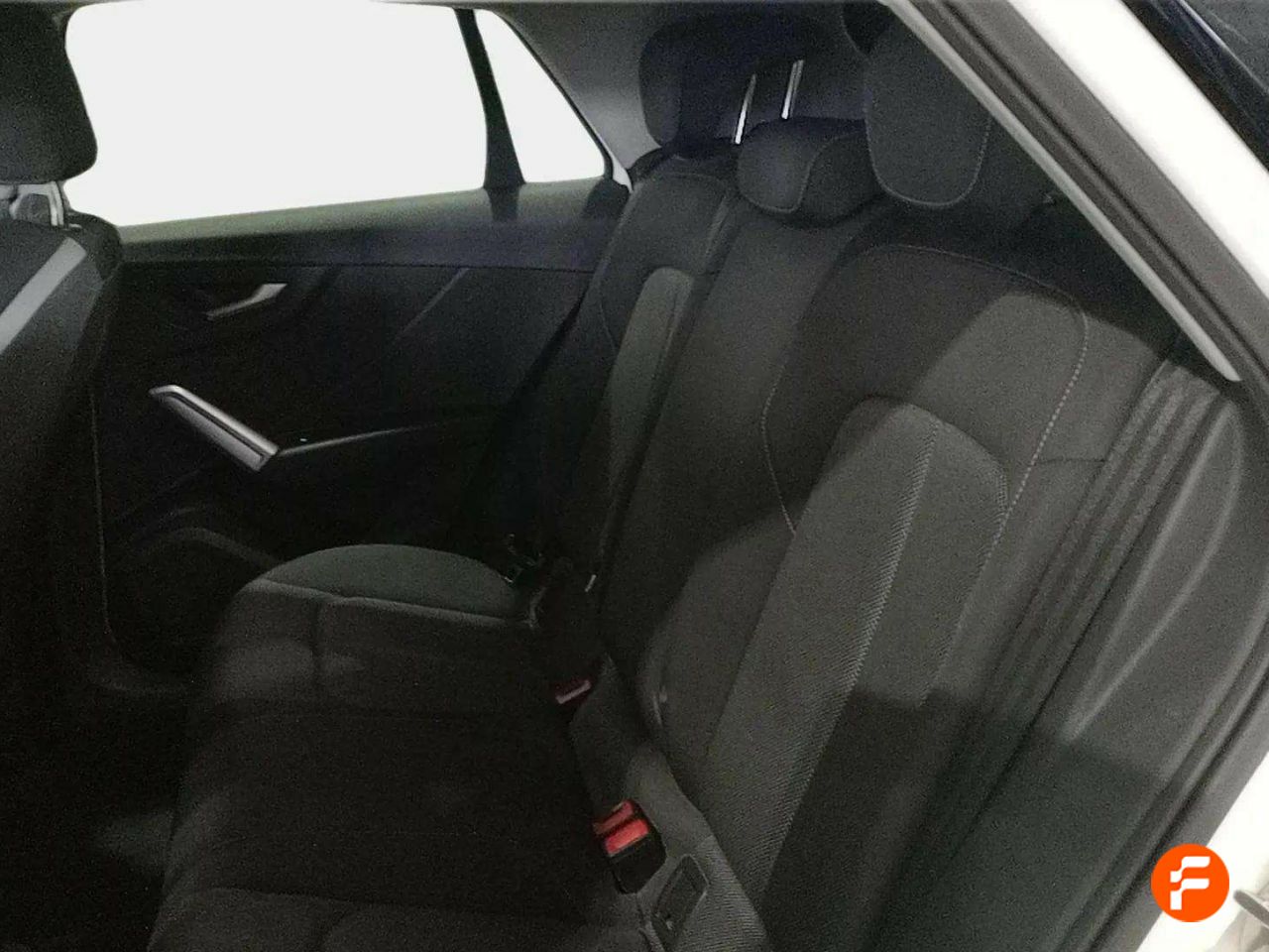 Foto Audi Q2 12