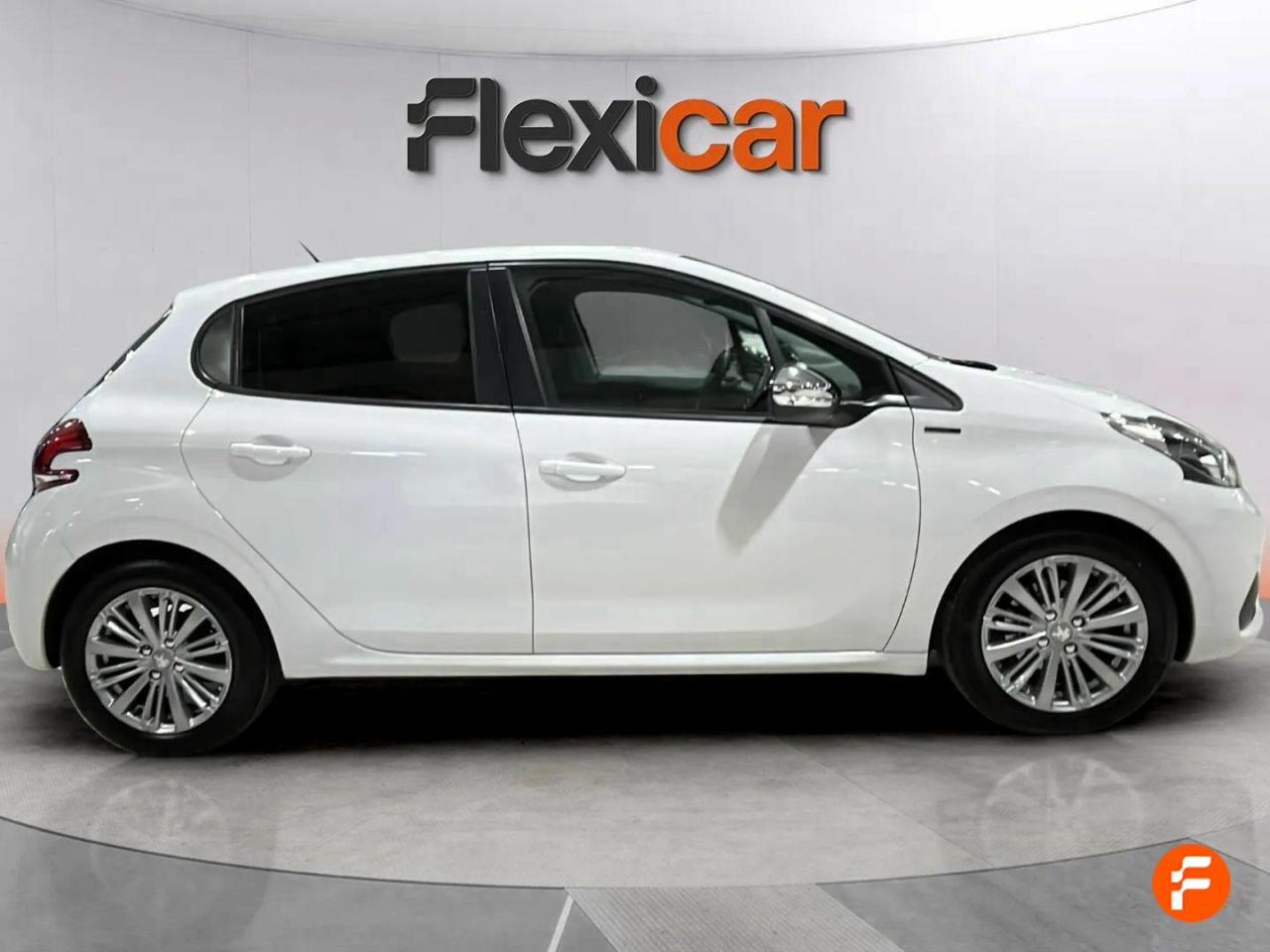 Foto Peugeot 208 5