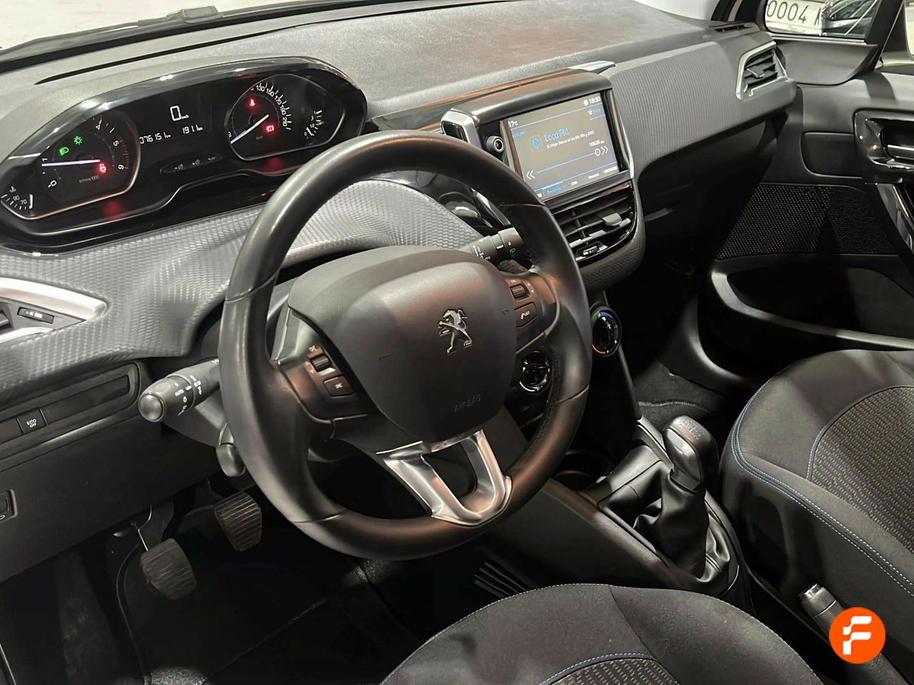 Foto Peugeot 208 11