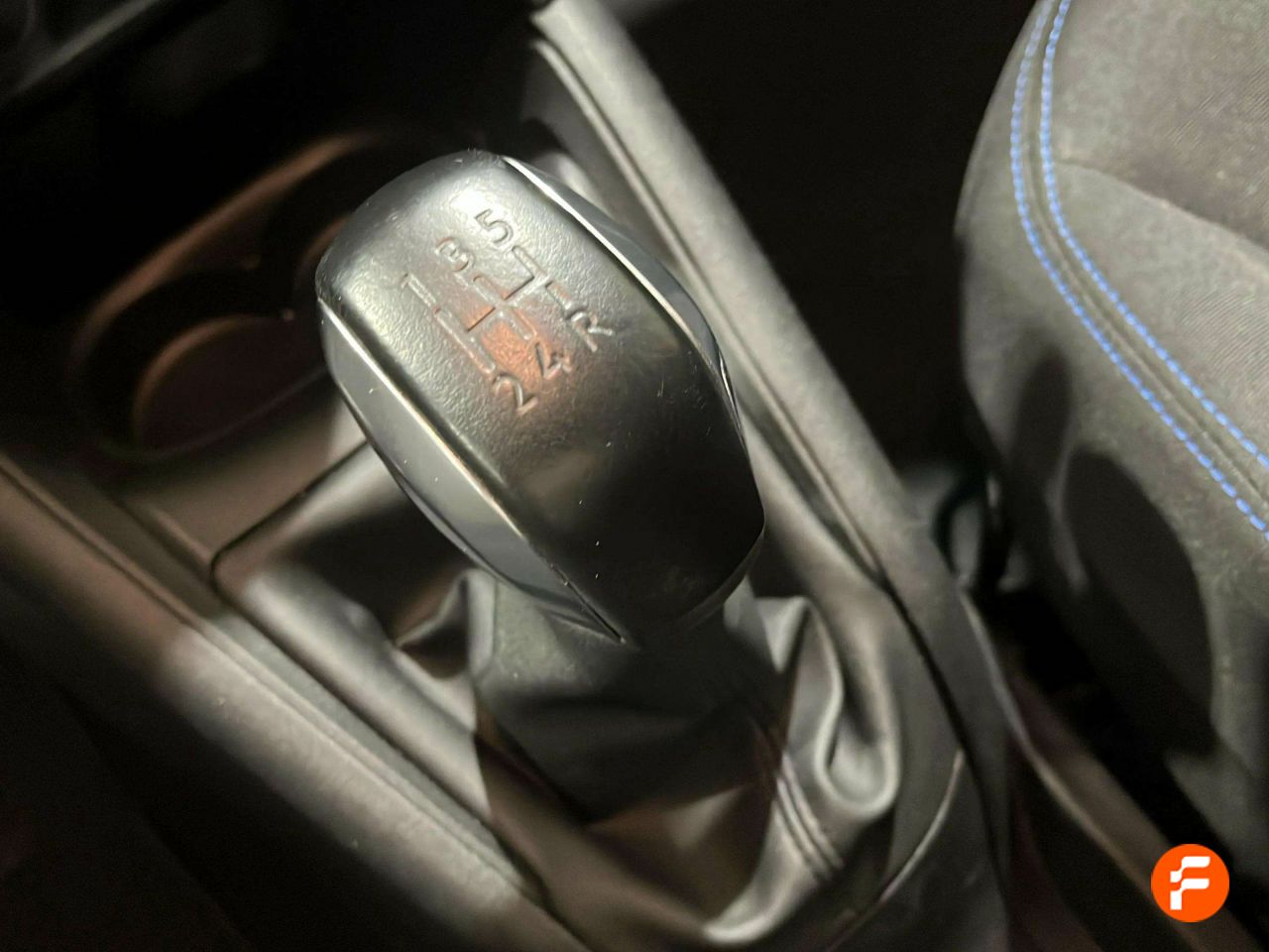 Foto Peugeot 208 25