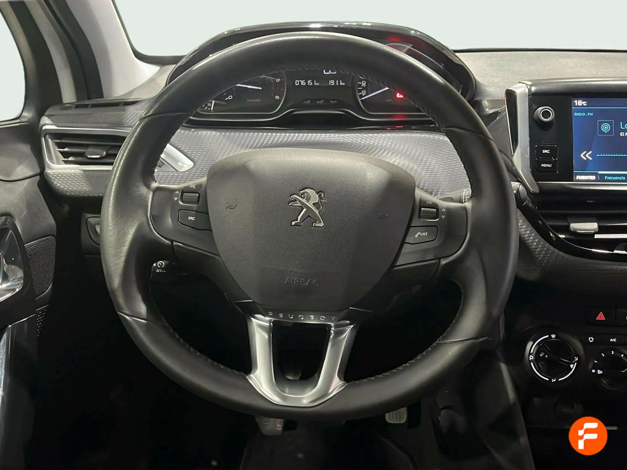 Foto Peugeot 208 26