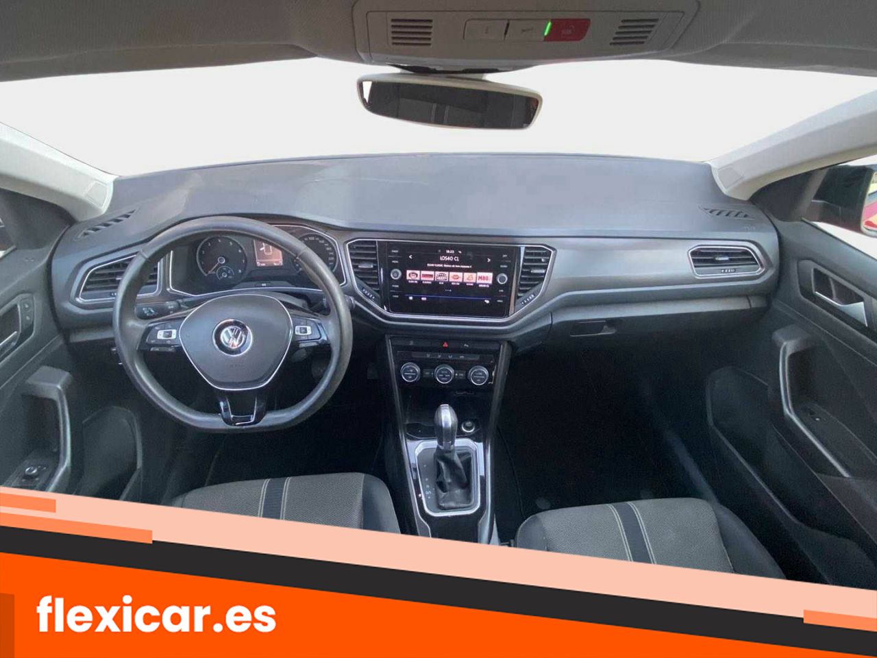 Foto Volkswagen T-Roc 10