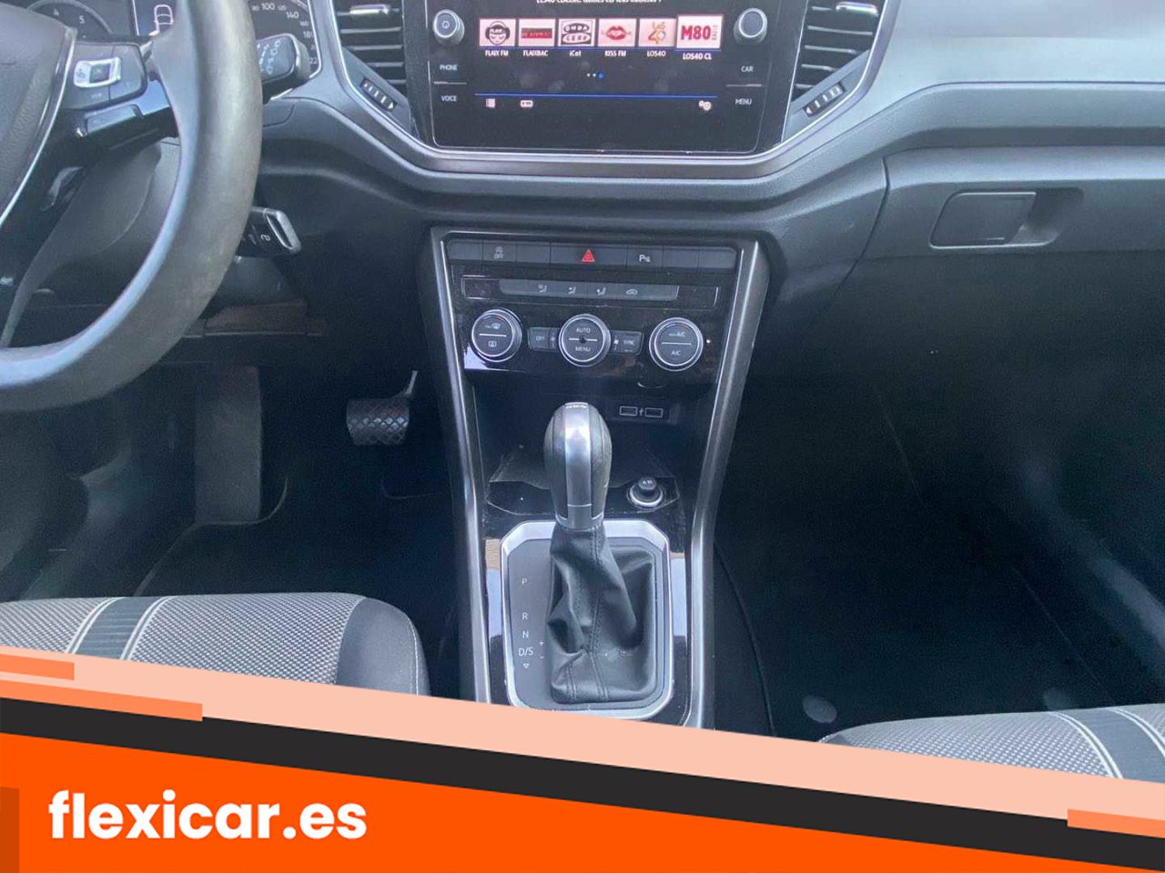 Foto Volkswagen T-Roc 12