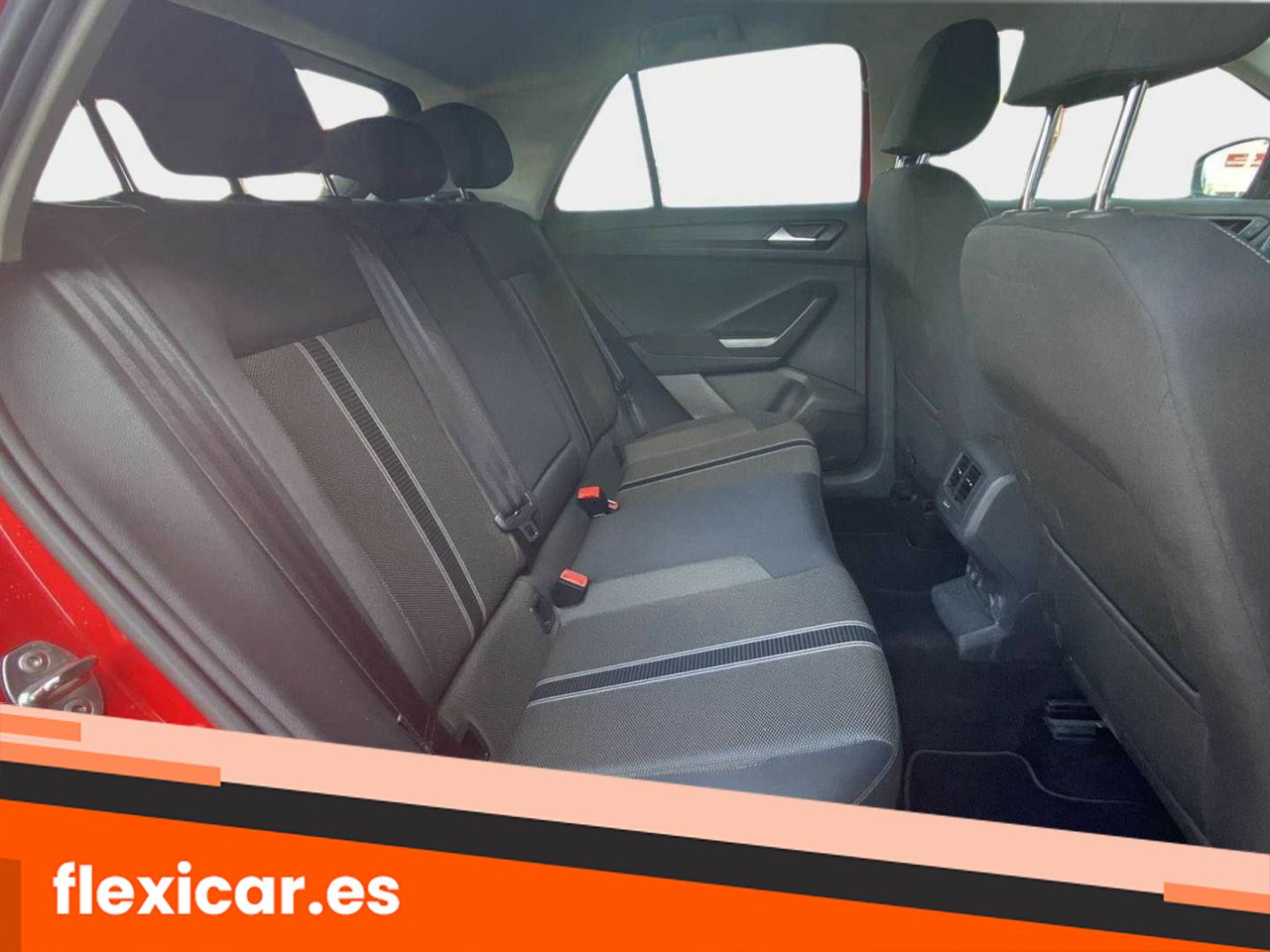 Foto Volkswagen T-Roc 15