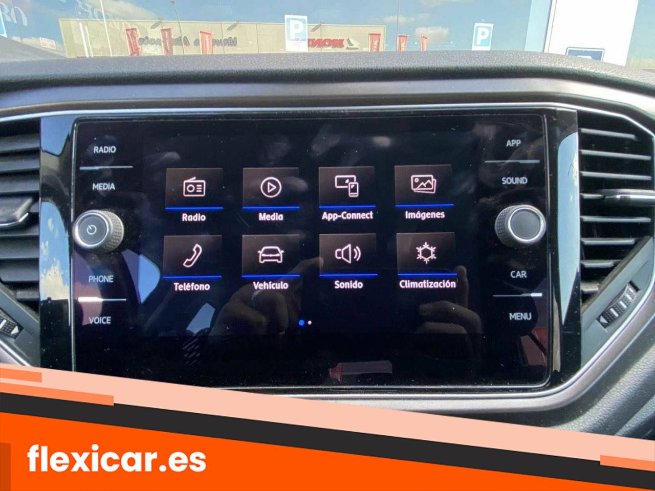 Foto Volkswagen T-Roc 23