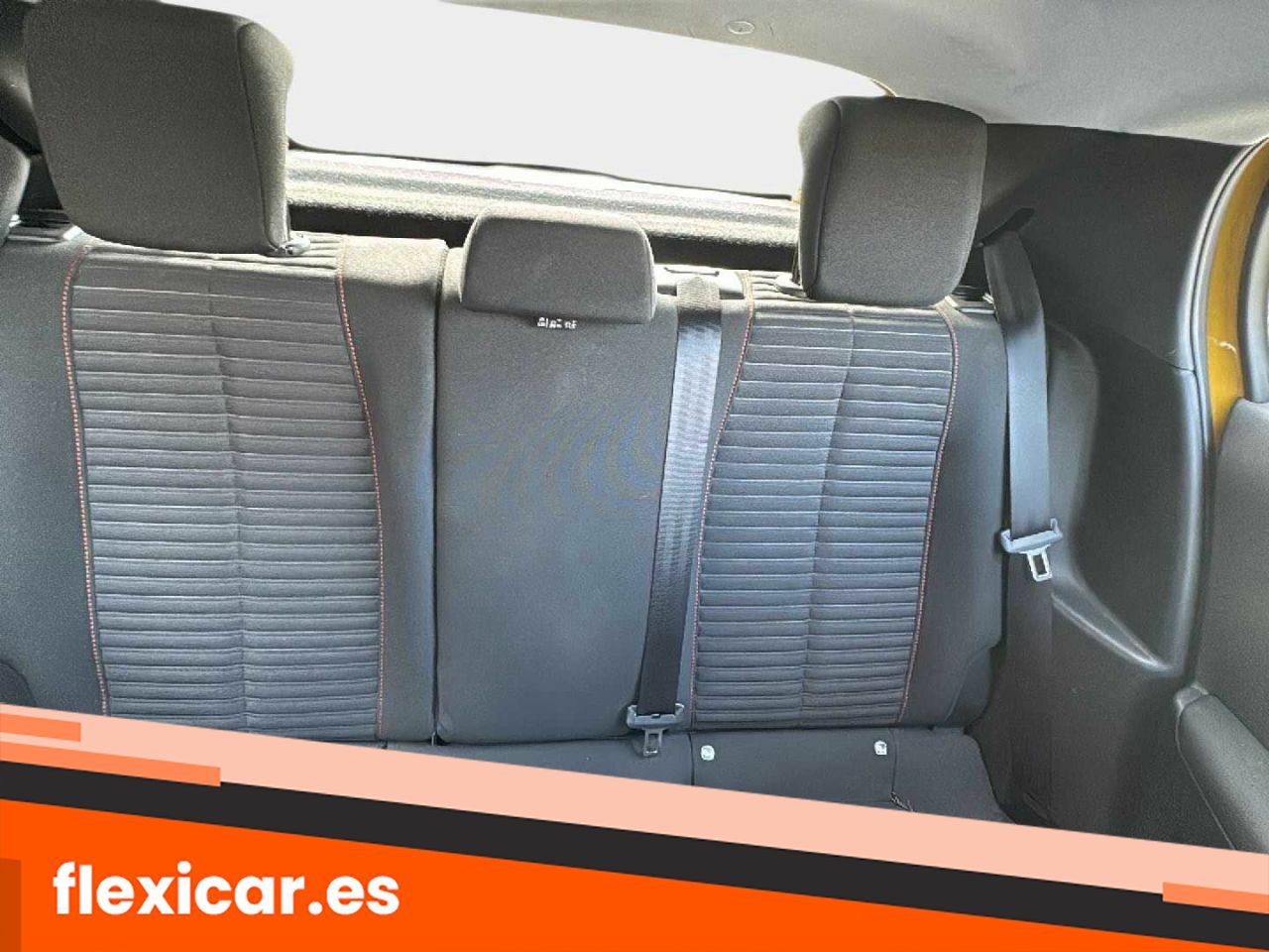 Foto Peugeot 208 8