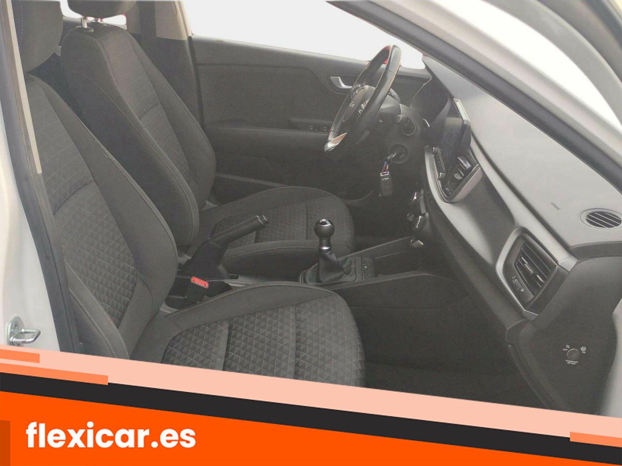 Foto Kia Rio 8