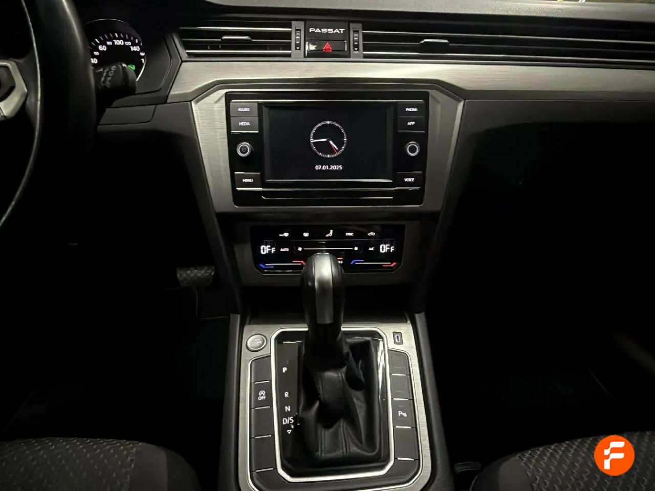 Foto Volkswagen Passat 10