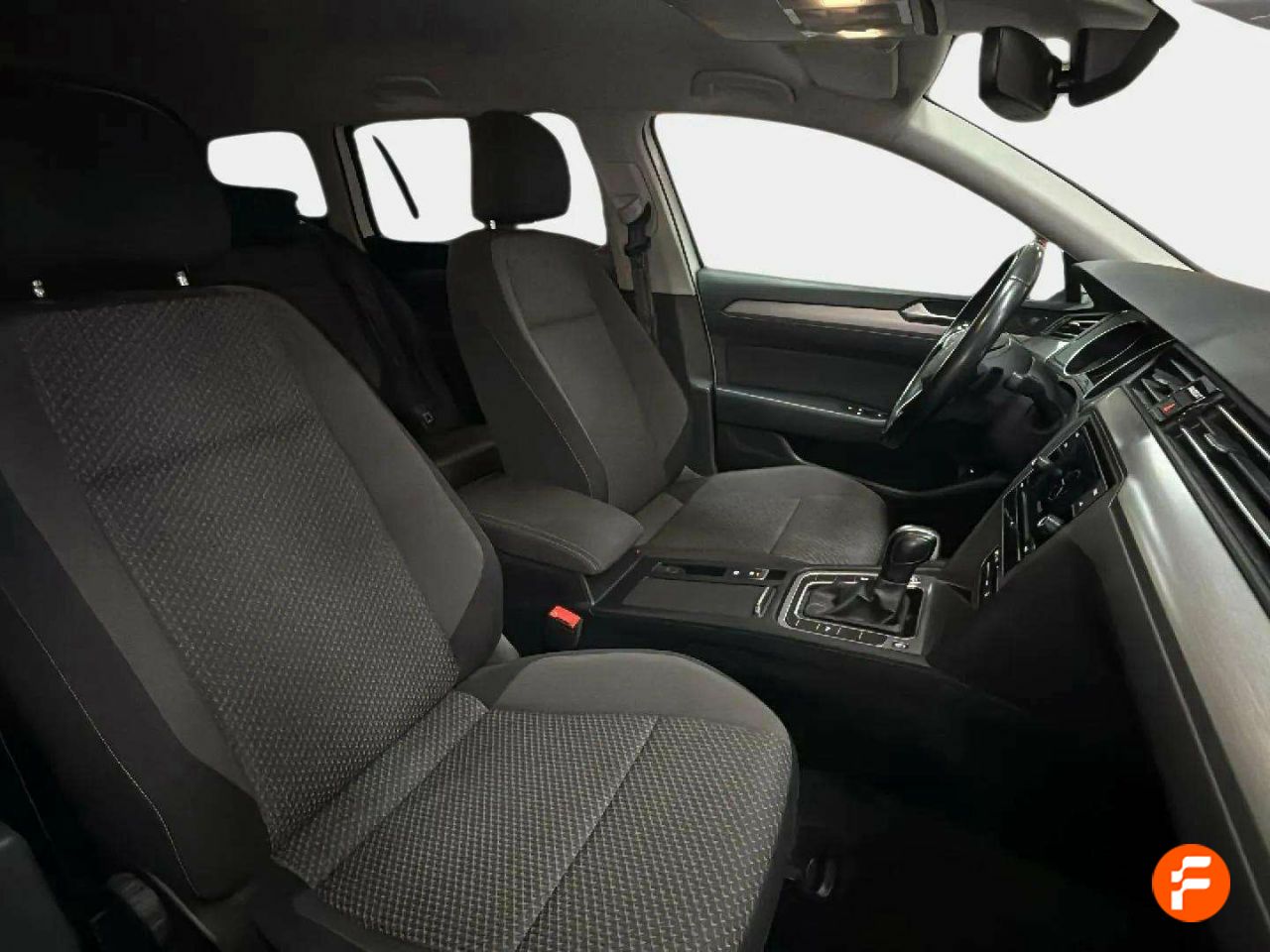 Foto Volkswagen Passat 14