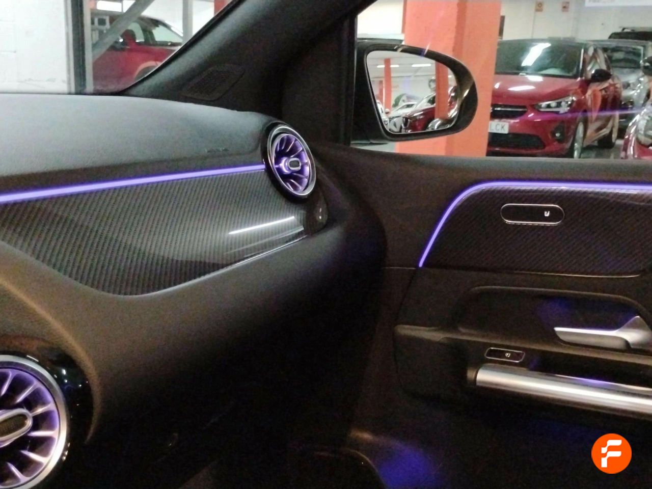 Foto Mercedes-Benz Clase B 25