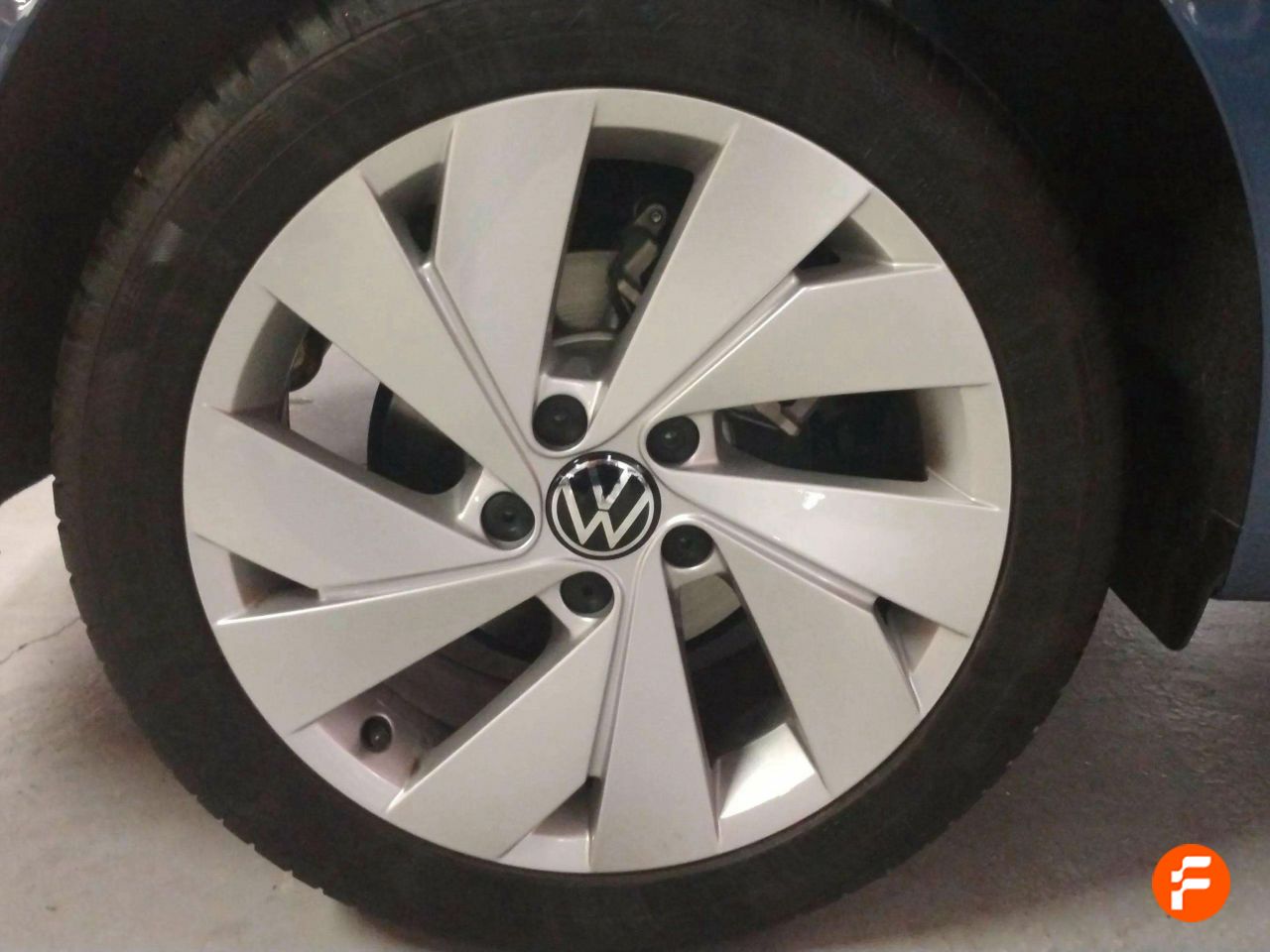 Foto Volkswagen Golf 29