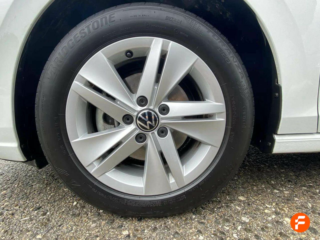 Foto Volkswagen Golf 17