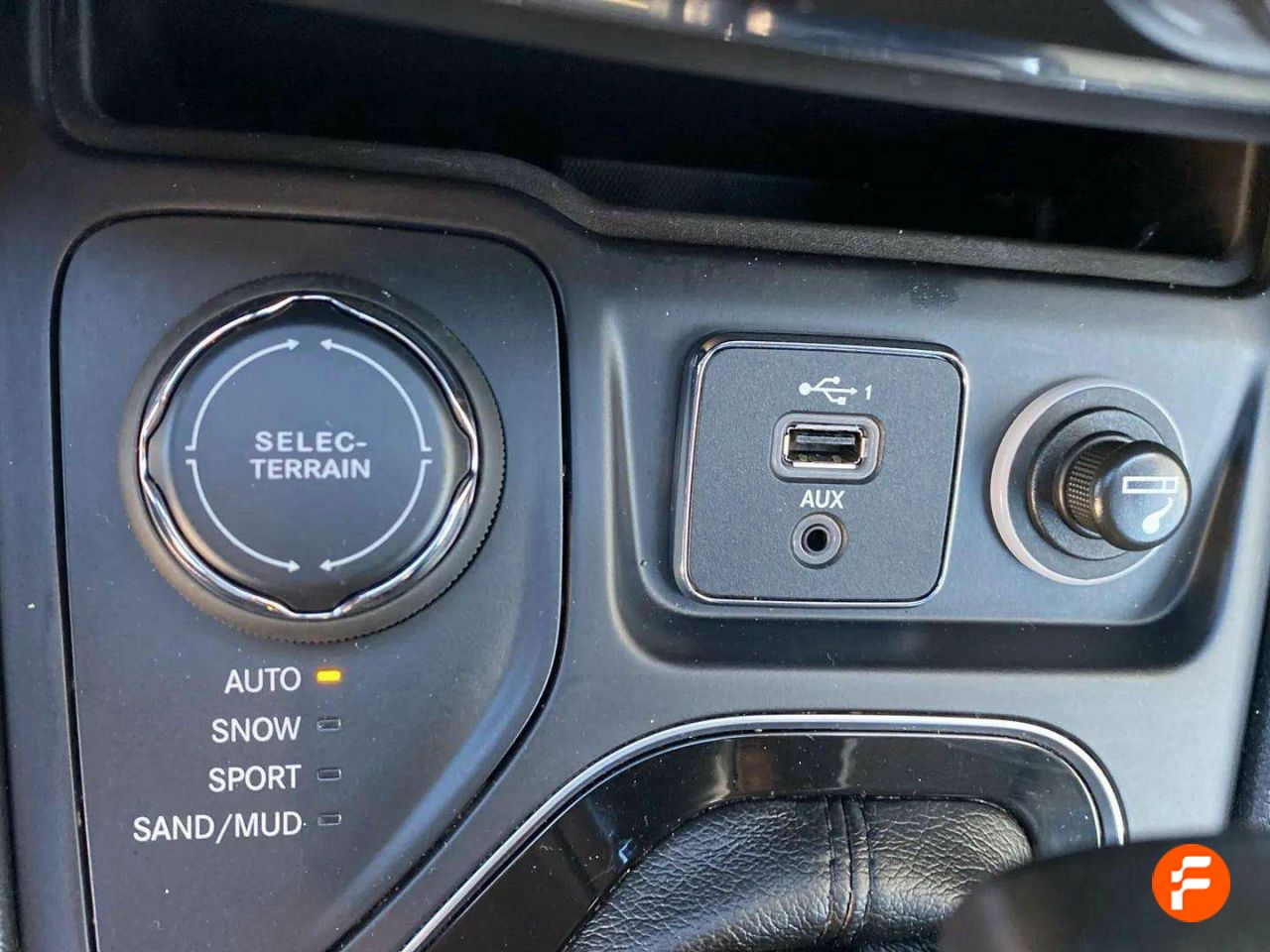 Foto Jeep Cherokee 23