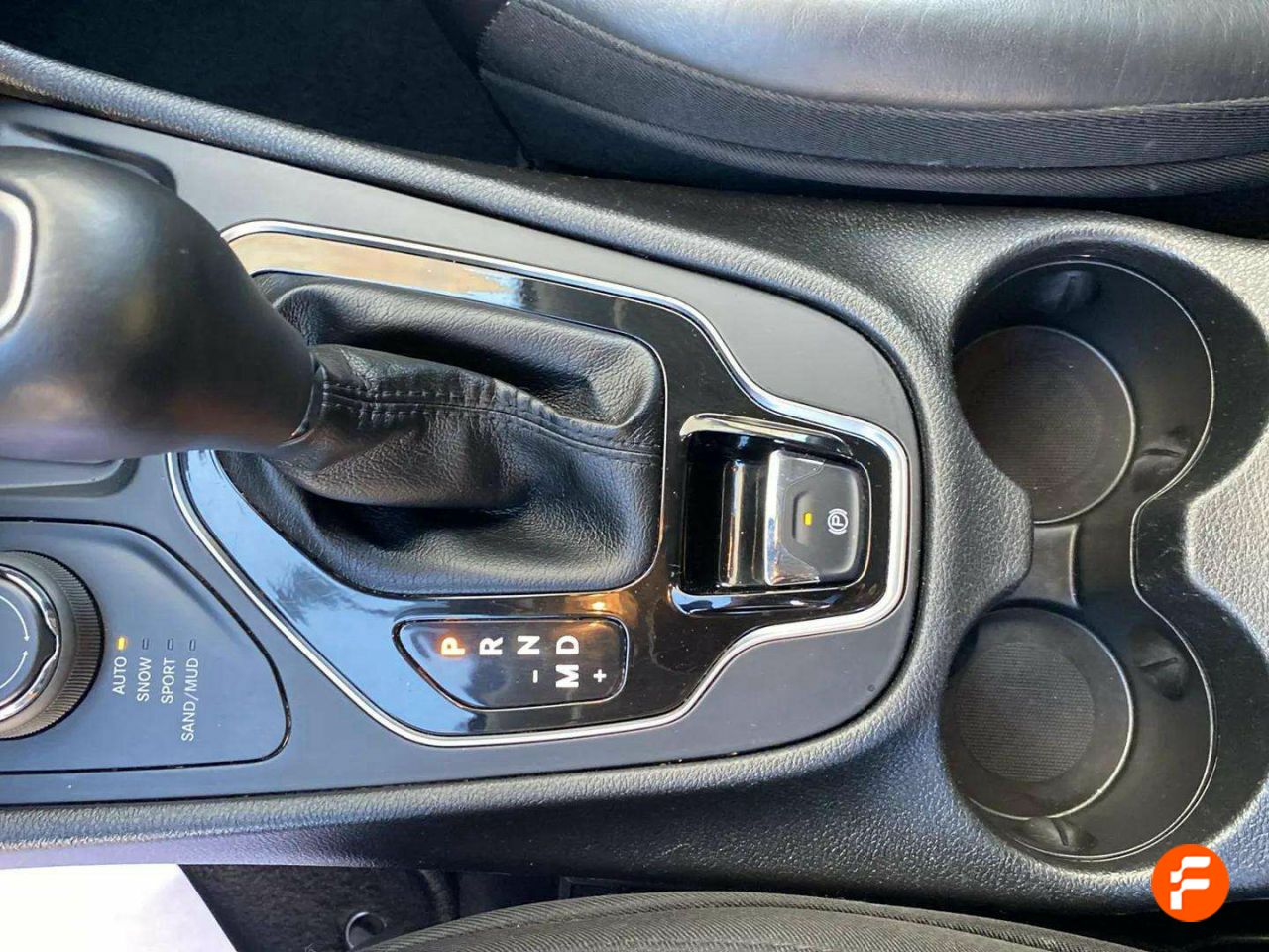 Foto Jeep Cherokee 25
