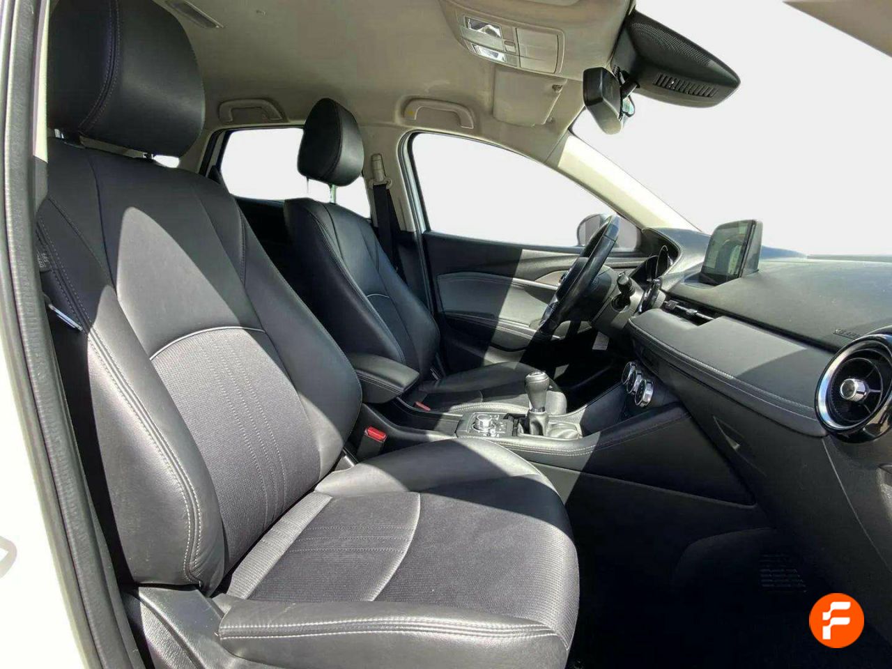 Foto Mazda CX-3 14