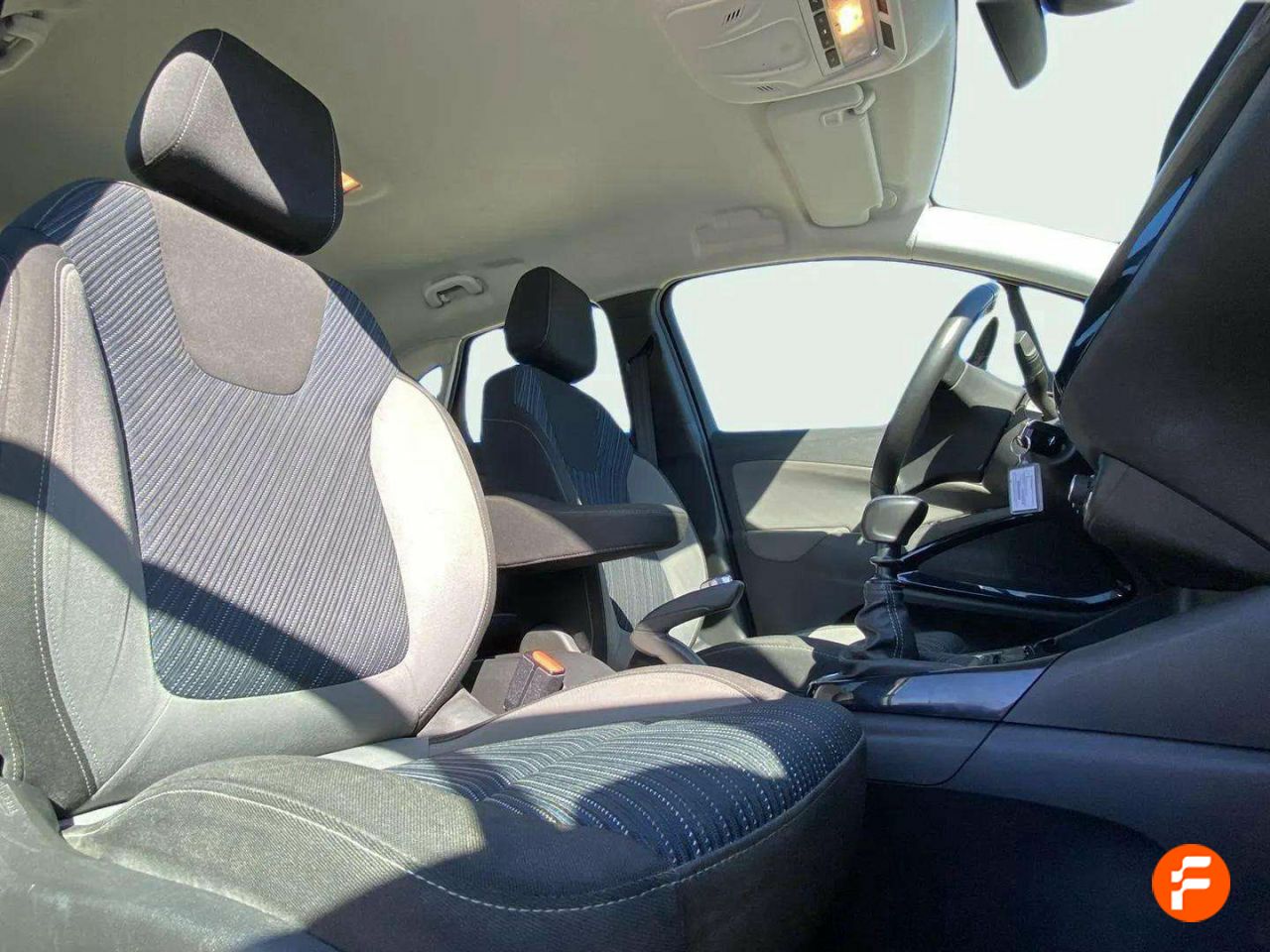 Foto Opel Crossland X 13