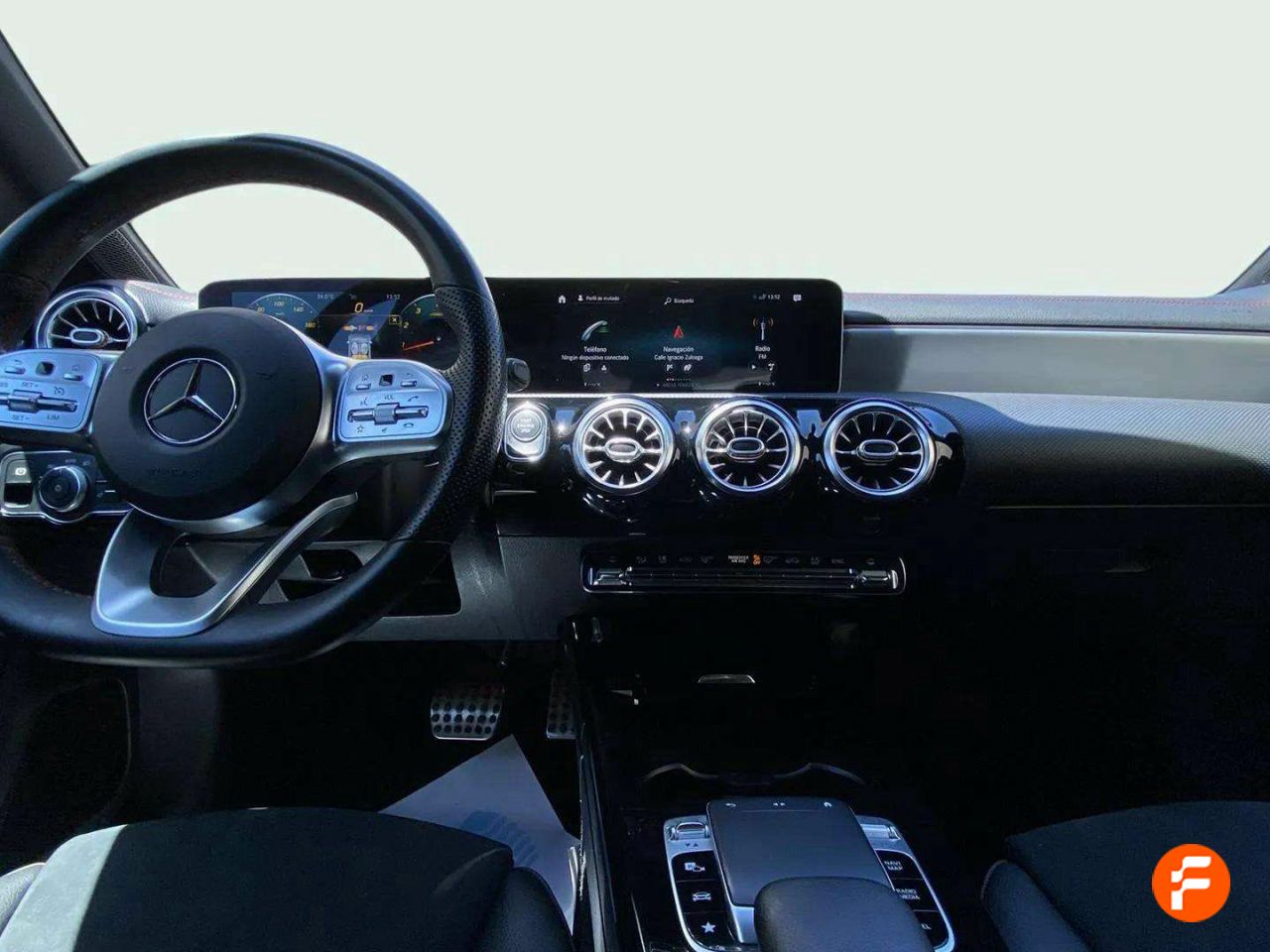 Foto Mercedes-Benz Clase CLA 10