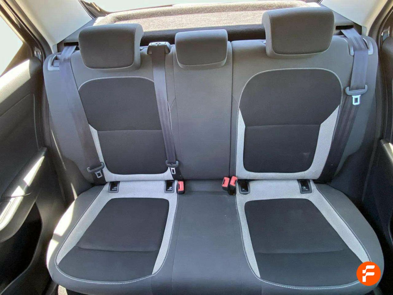 Foto Skoda Fabia 16