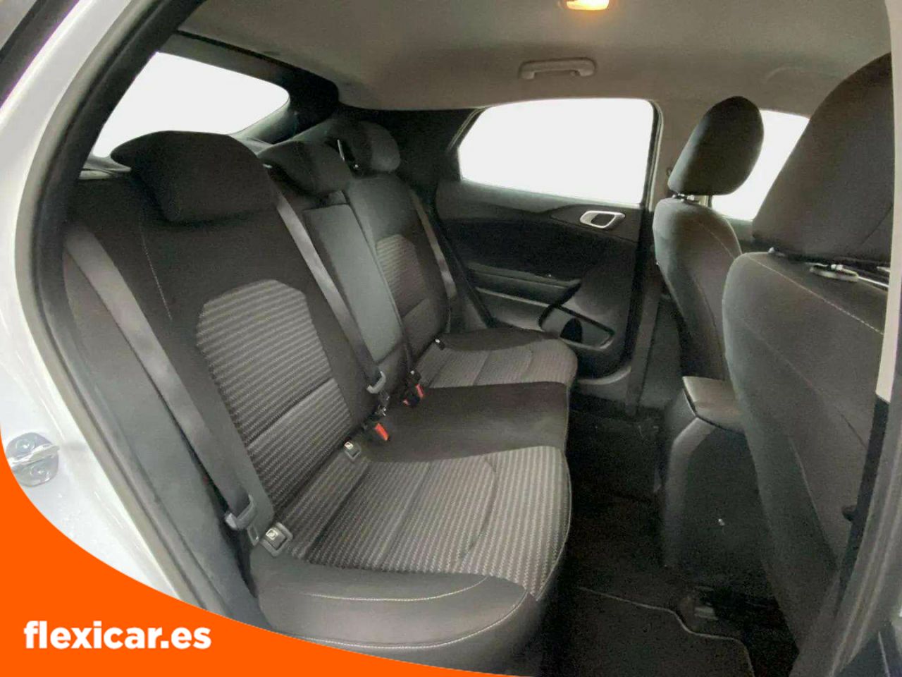 Foto Kia XCeed 21