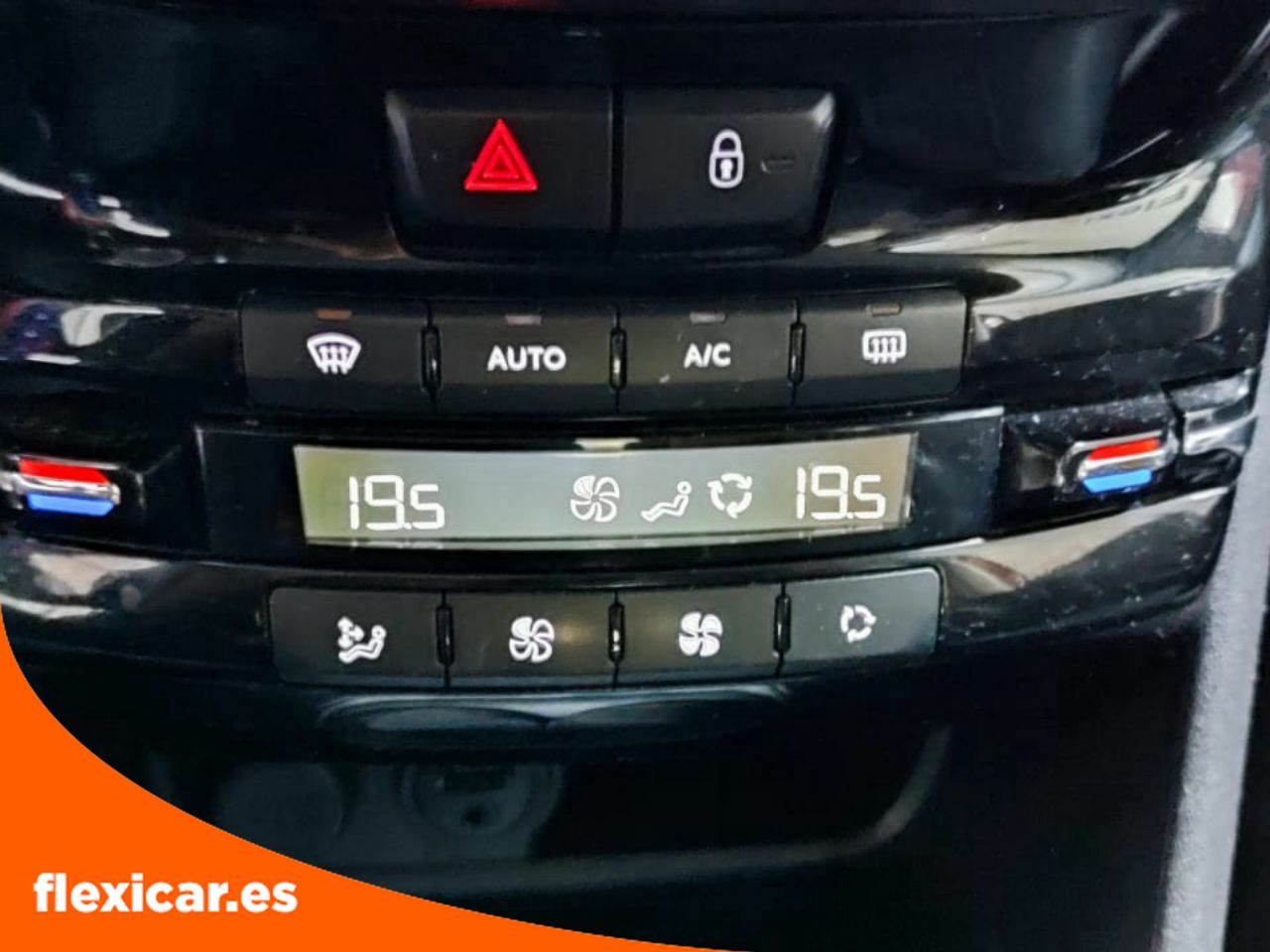 Foto Peugeot 2008 13
