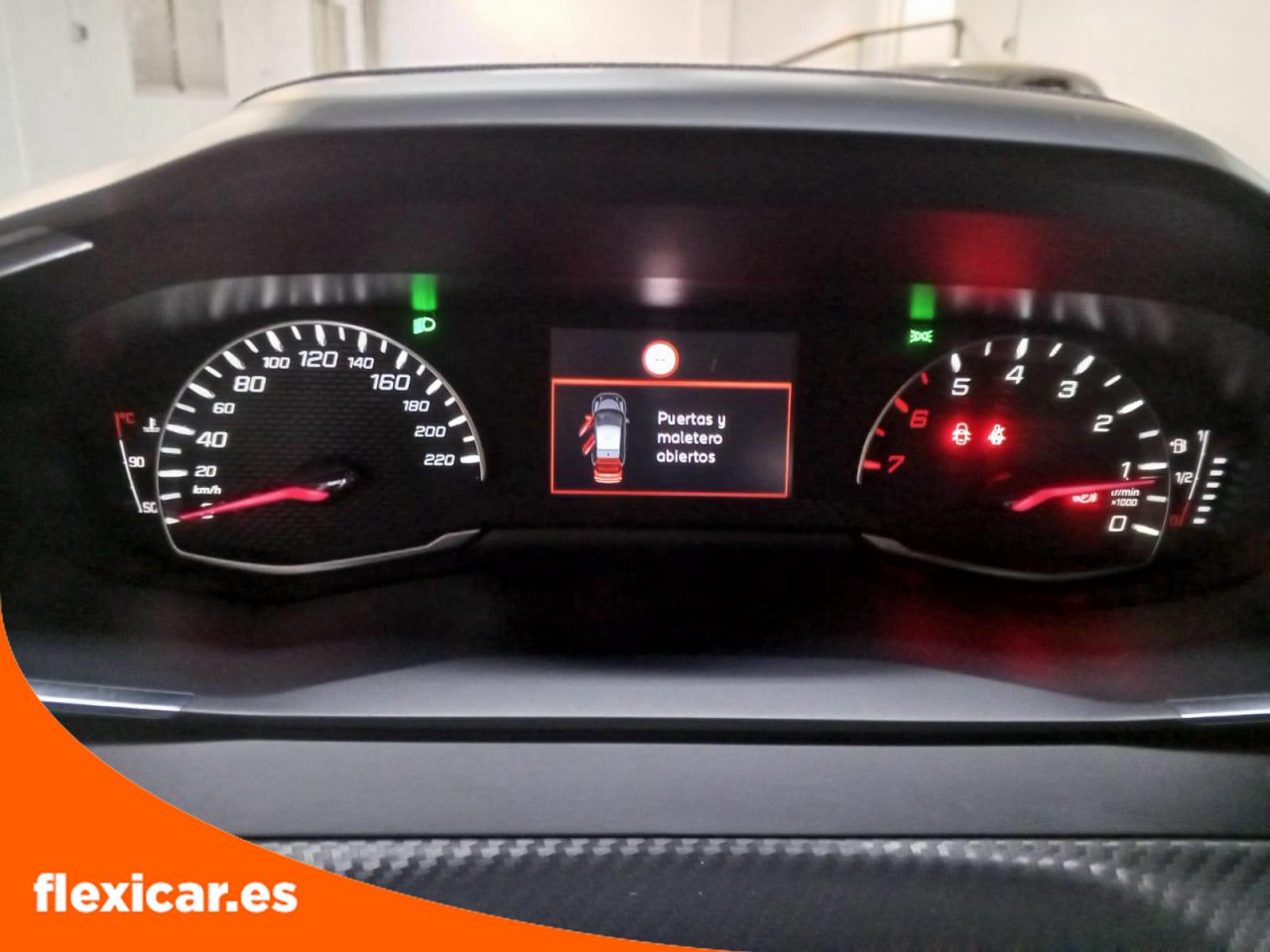 Foto Peugeot 208 10