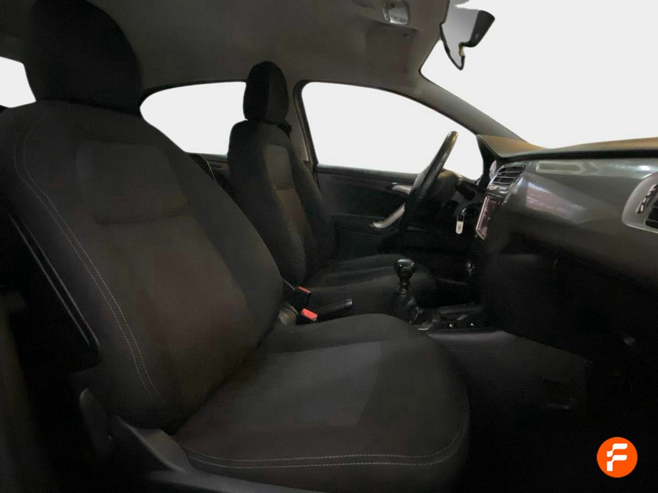 Foto Citroën C-Elysèe 8