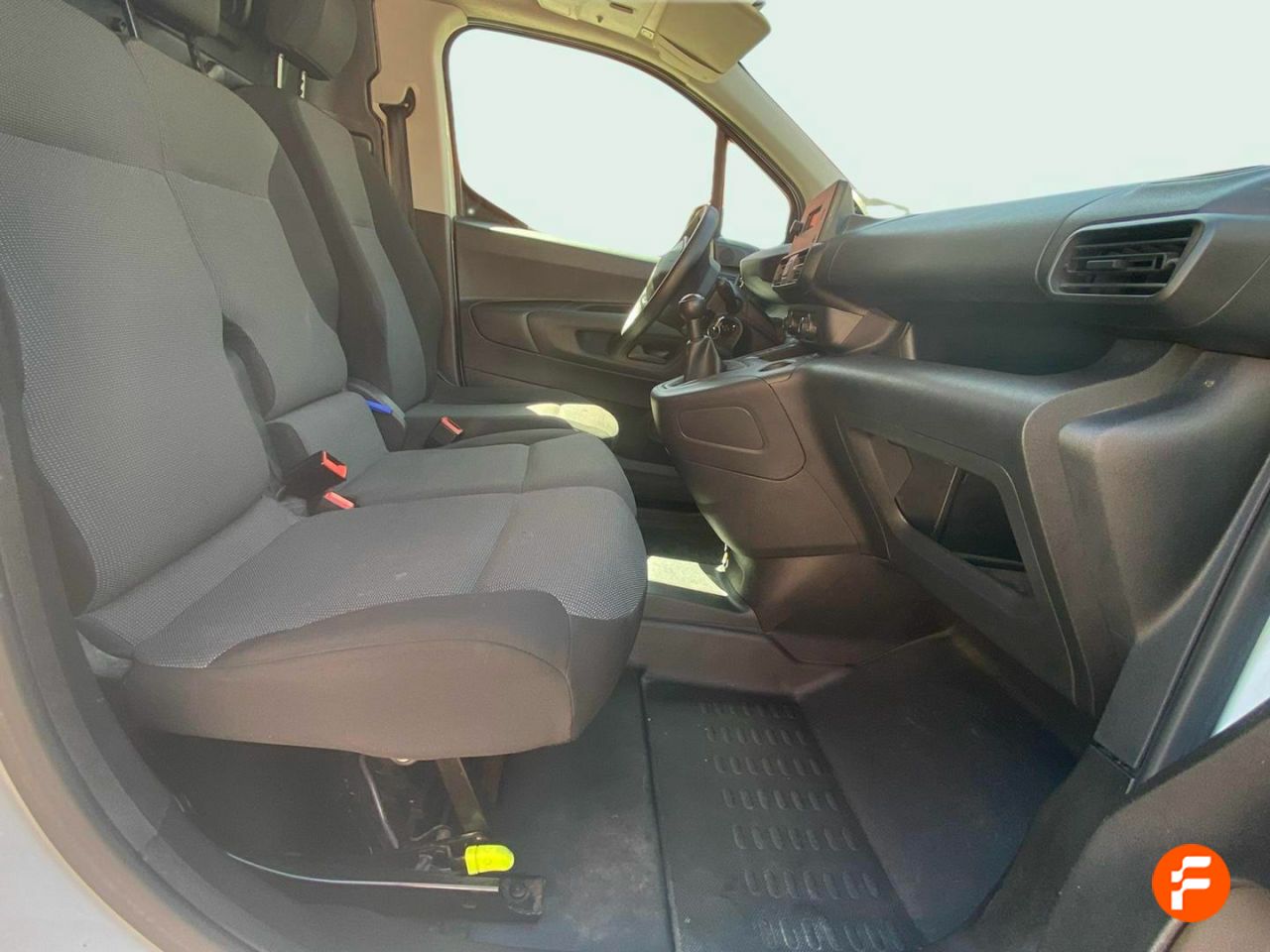 Foto Peugeot Partner 8