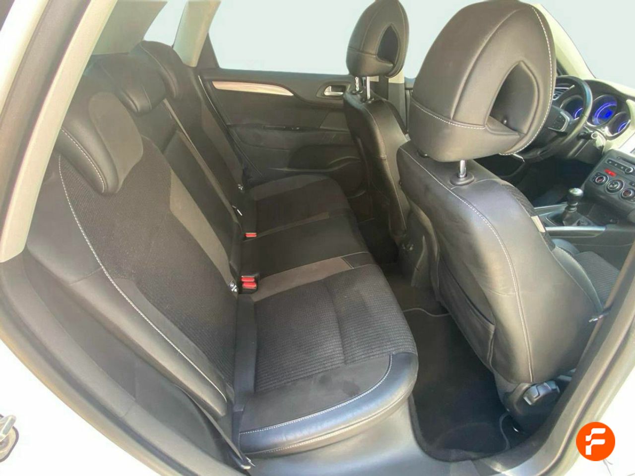 Foto Citroën C4 10