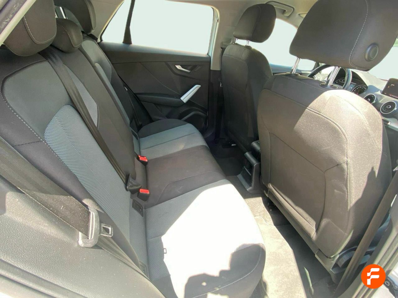 Foto Audi Q2 10