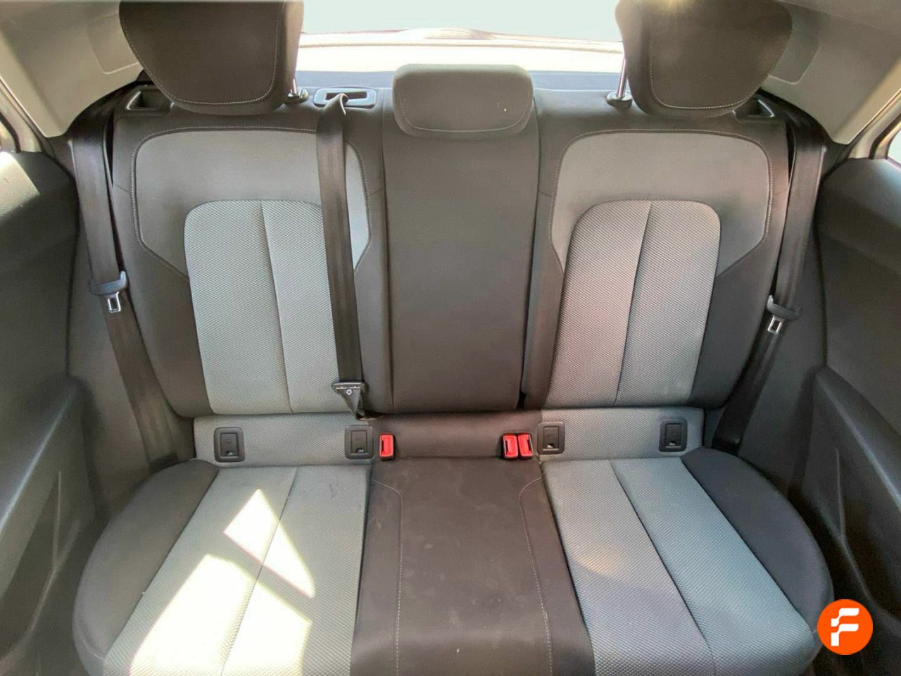 Foto Audi Q2 11