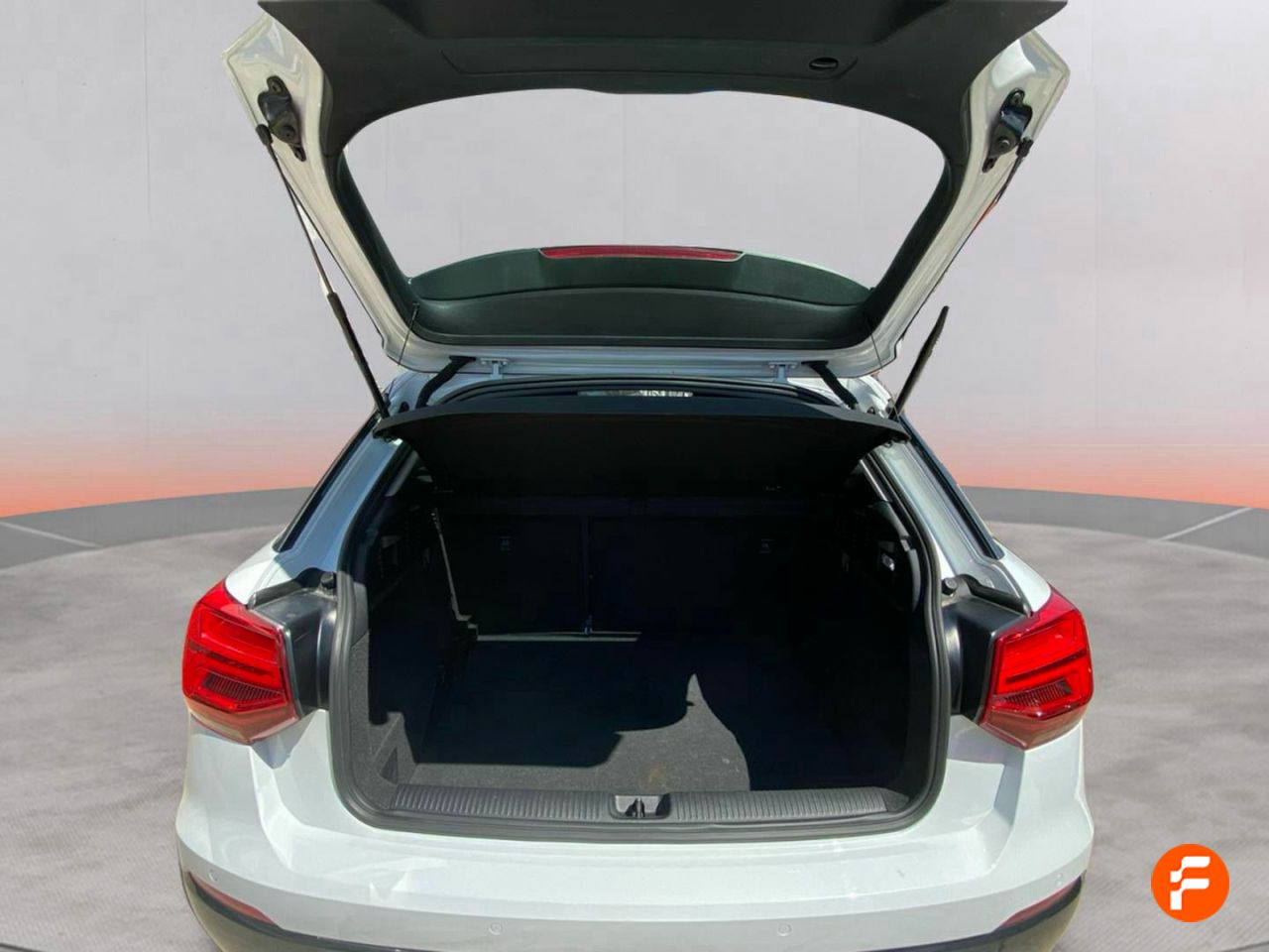 Foto Audi Q2 13