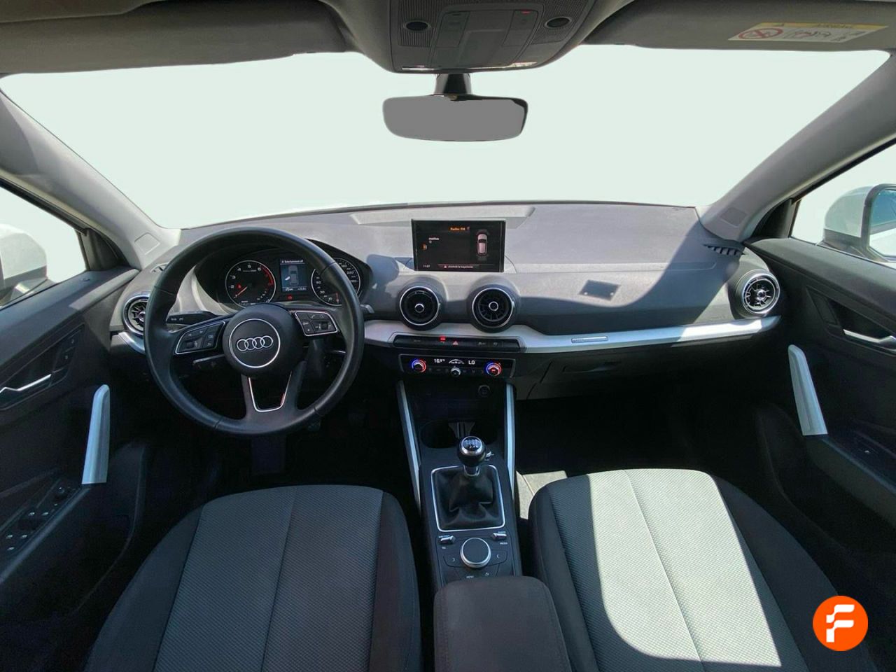 Foto Audi Q2 14