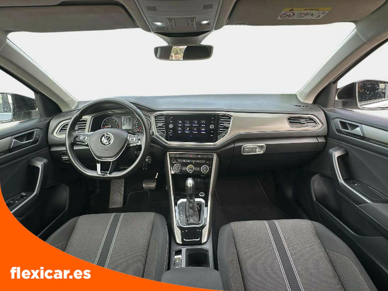 Foto Volkswagen T-Roc 13