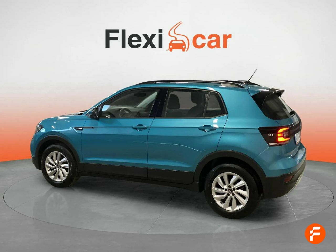 Foto Volkswagen T-Cross 4