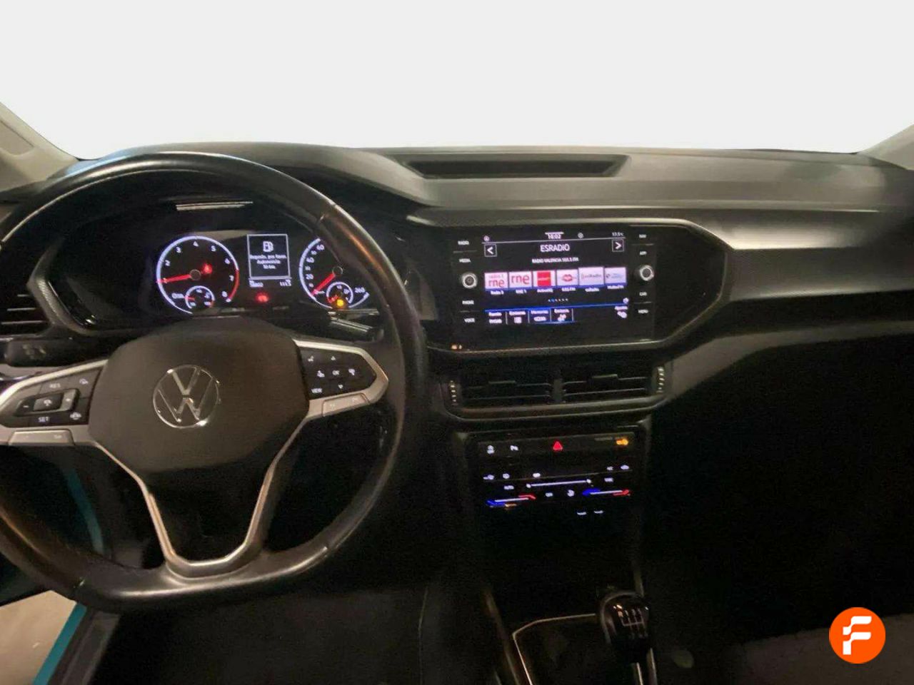 Foto Volkswagen T-Cross 11