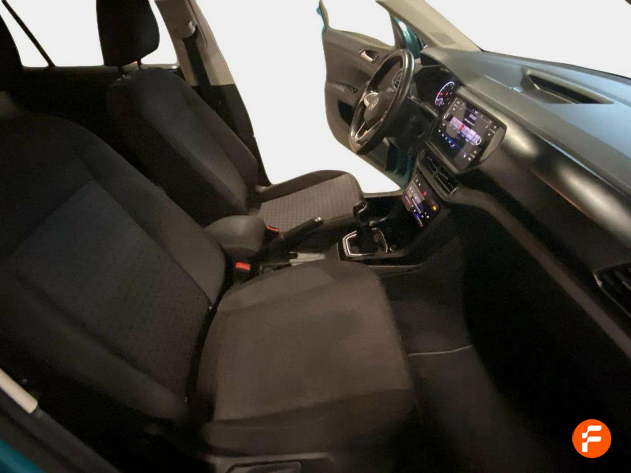 Foto Volkswagen T-Cross 15