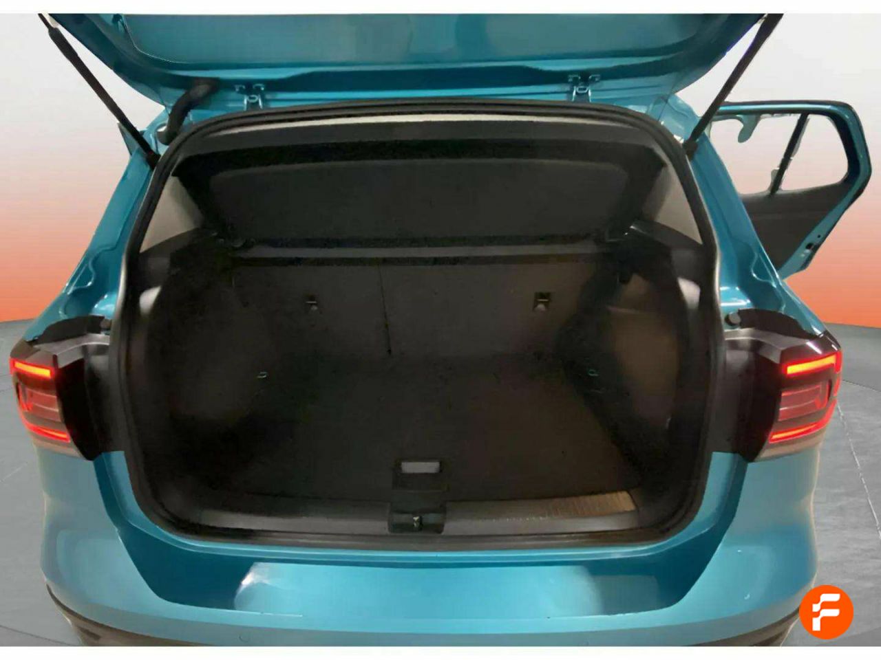 Foto Volkswagen T-Cross 16