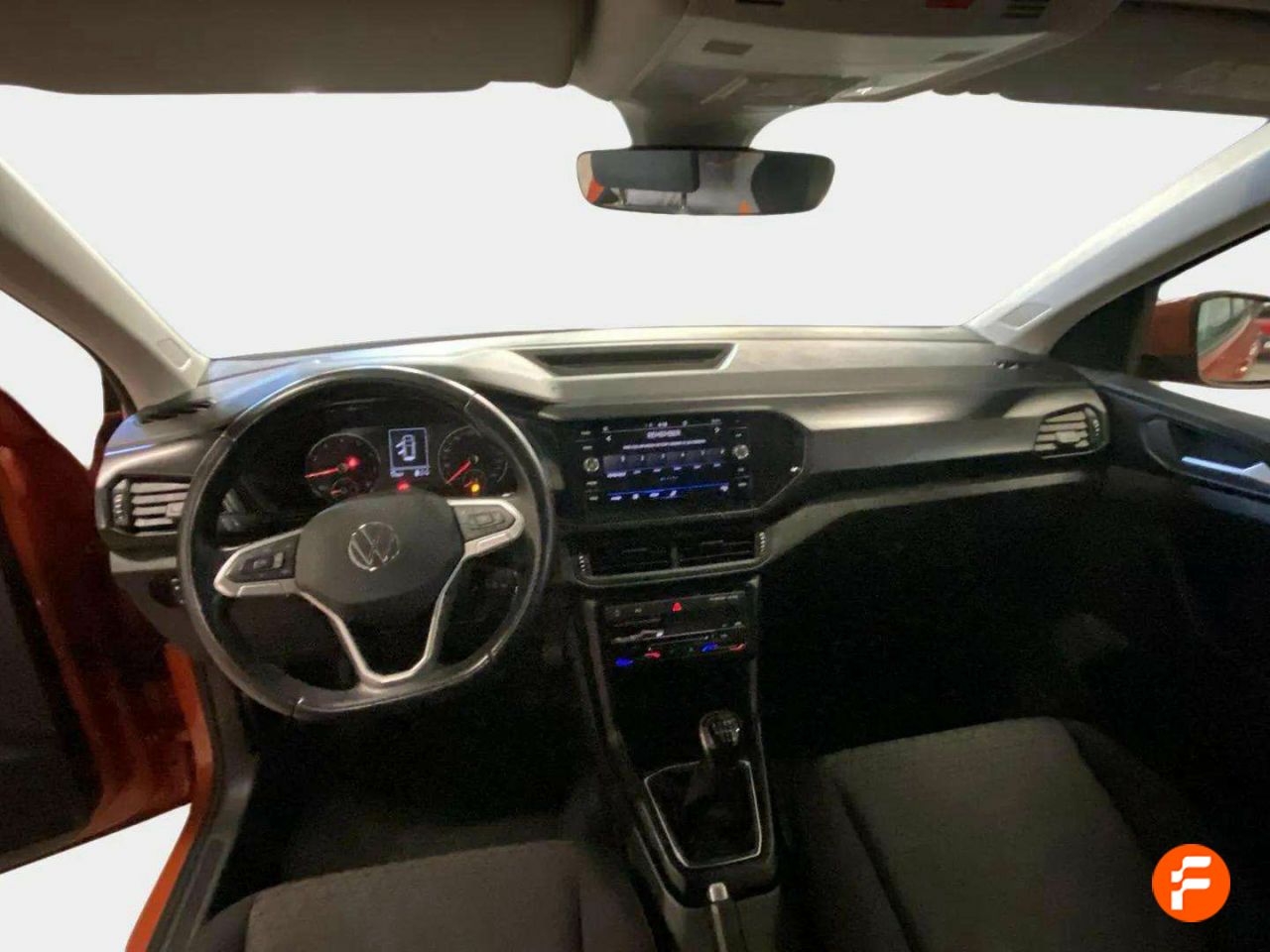 Foto Volkswagen T-Cross 11