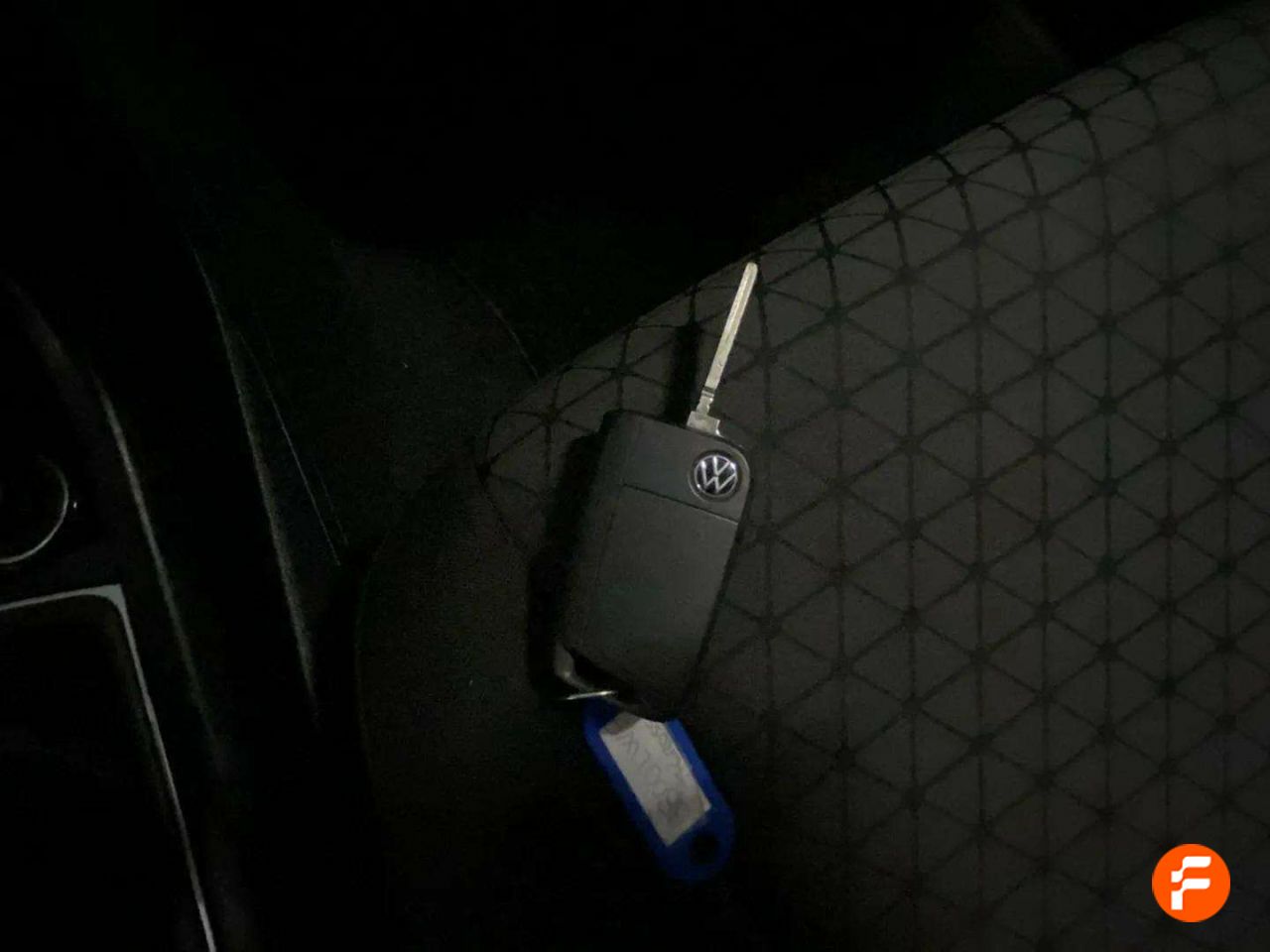Foto Volkswagen T-Cross 19