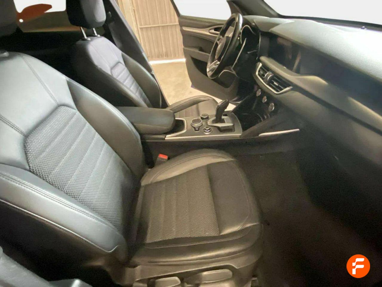 Foto Alfa Romeo Stelvio 14