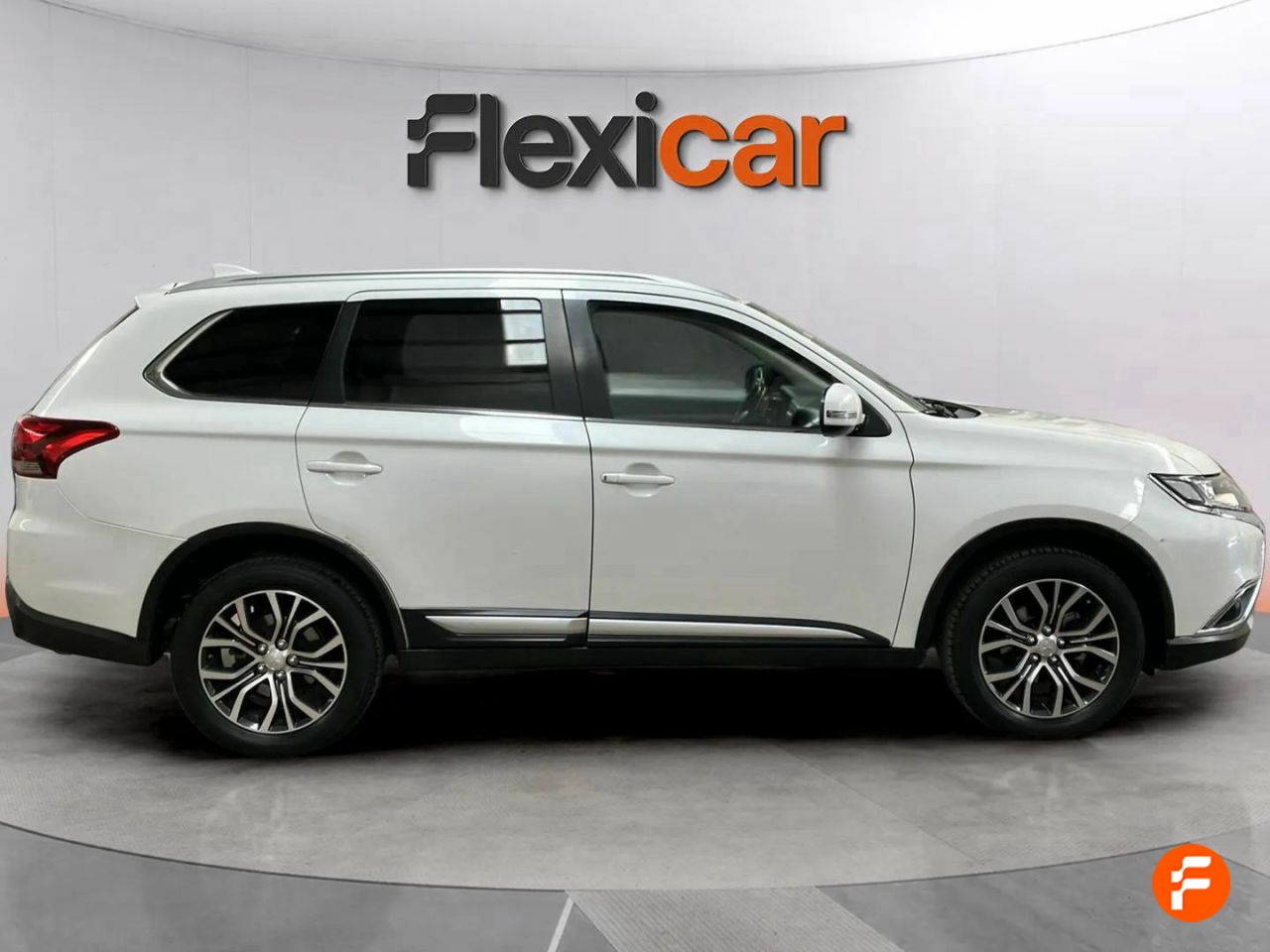Foto Mitsubishi Outlander 2