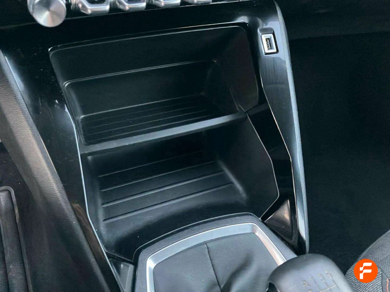 Foto Peugeot 208 23