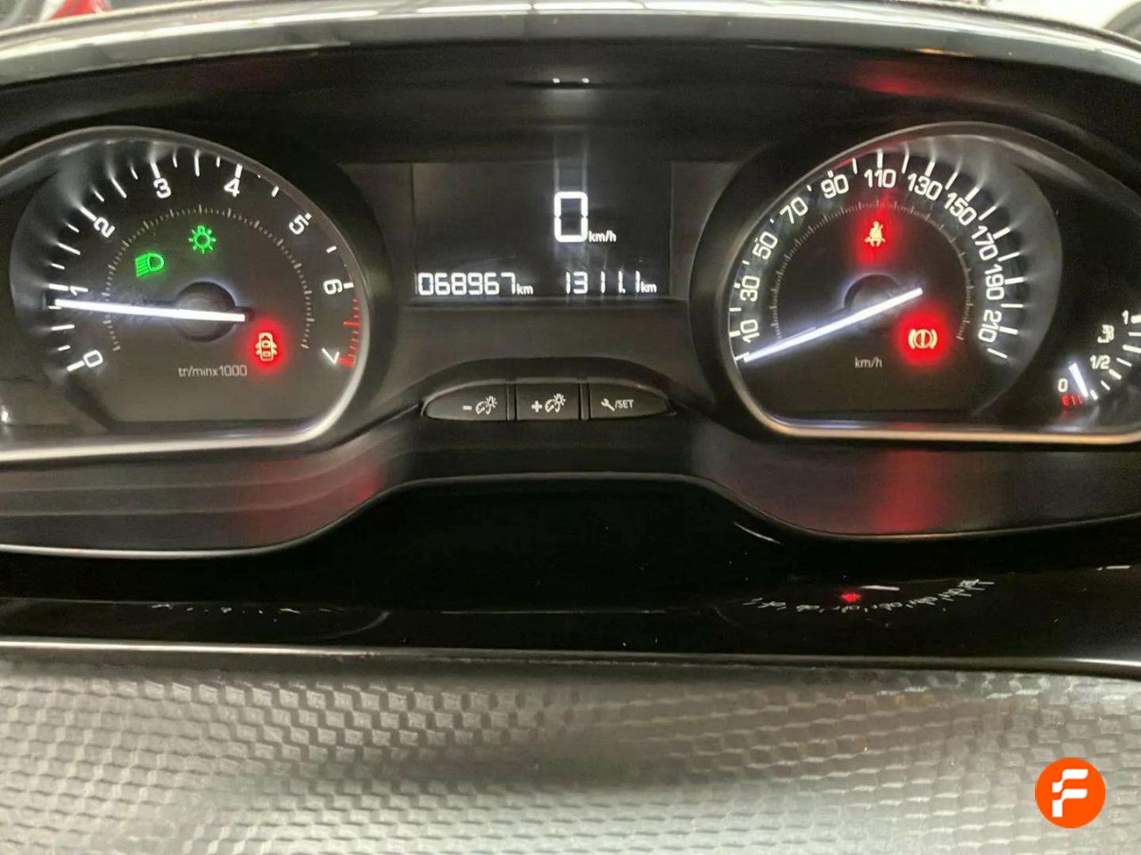 Foto Peugeot 208 9