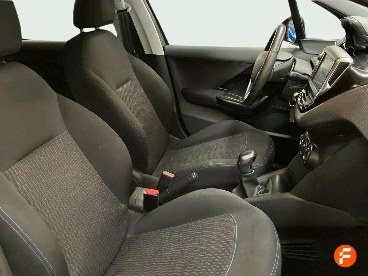 Foto Peugeot 208 11
