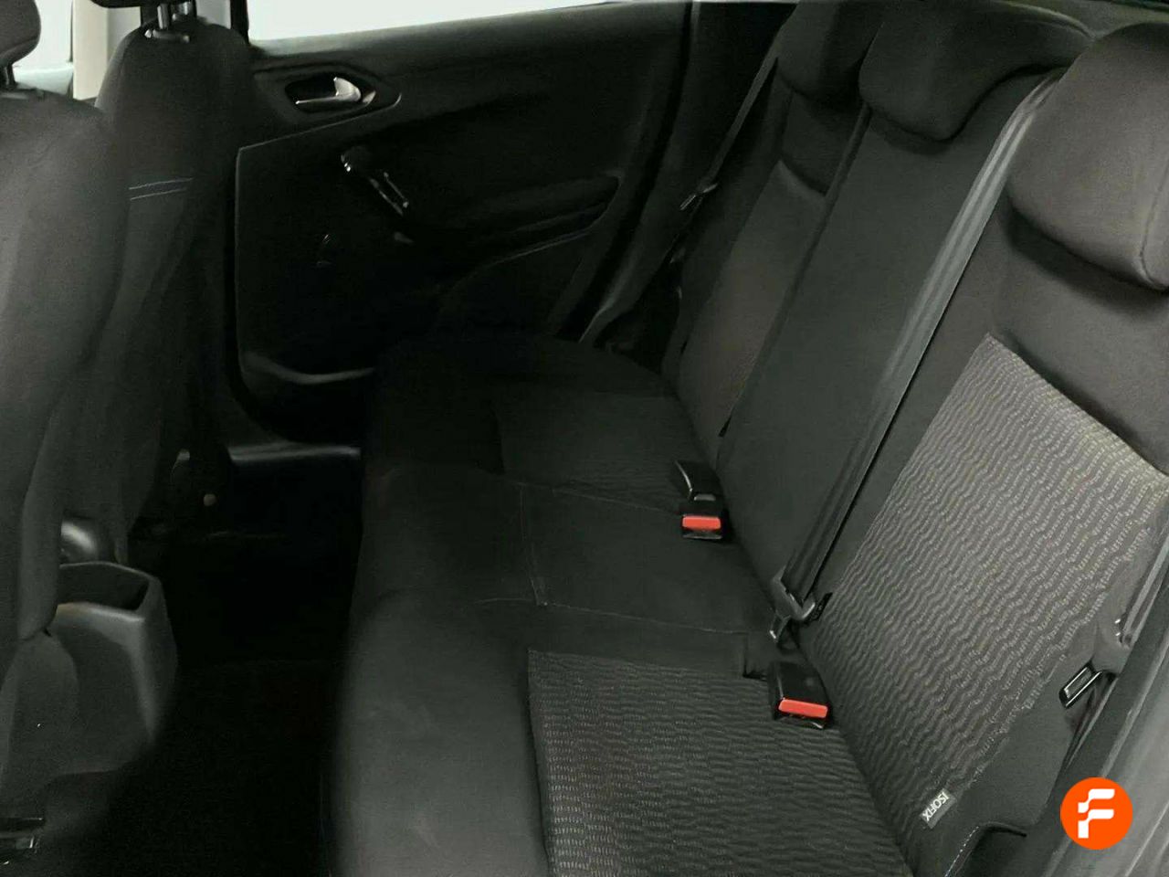 Foto Peugeot 208 12