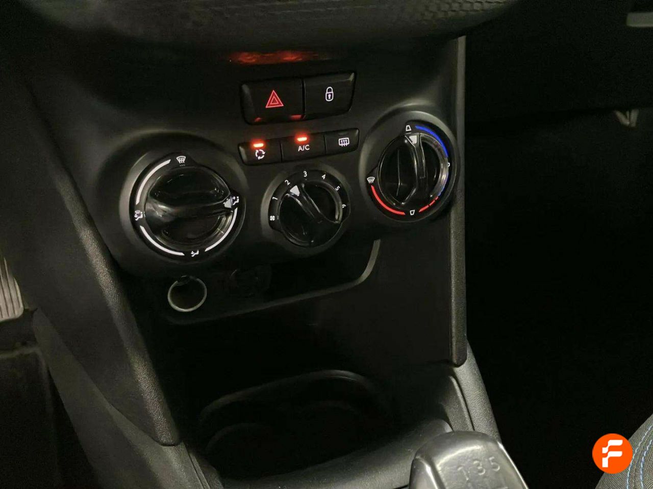 Foto Peugeot 208 20